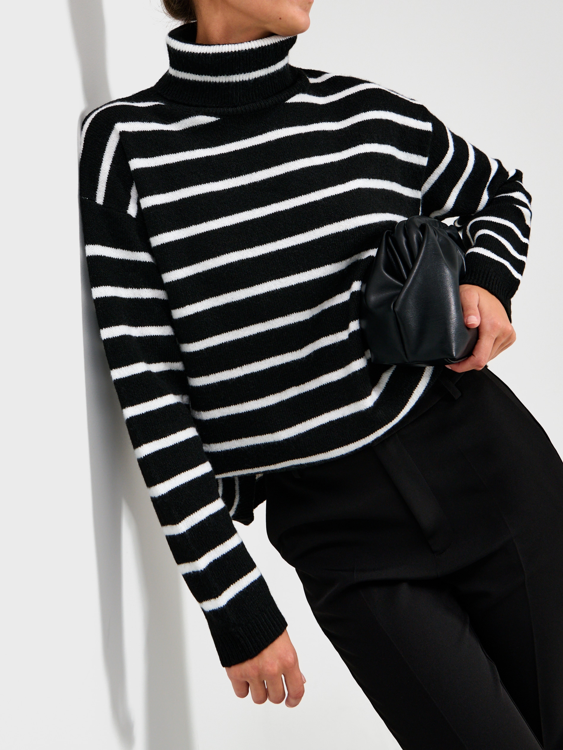 Sinsay - Ζιβάγκο με ρίγες - μαυρο φωτογραφία