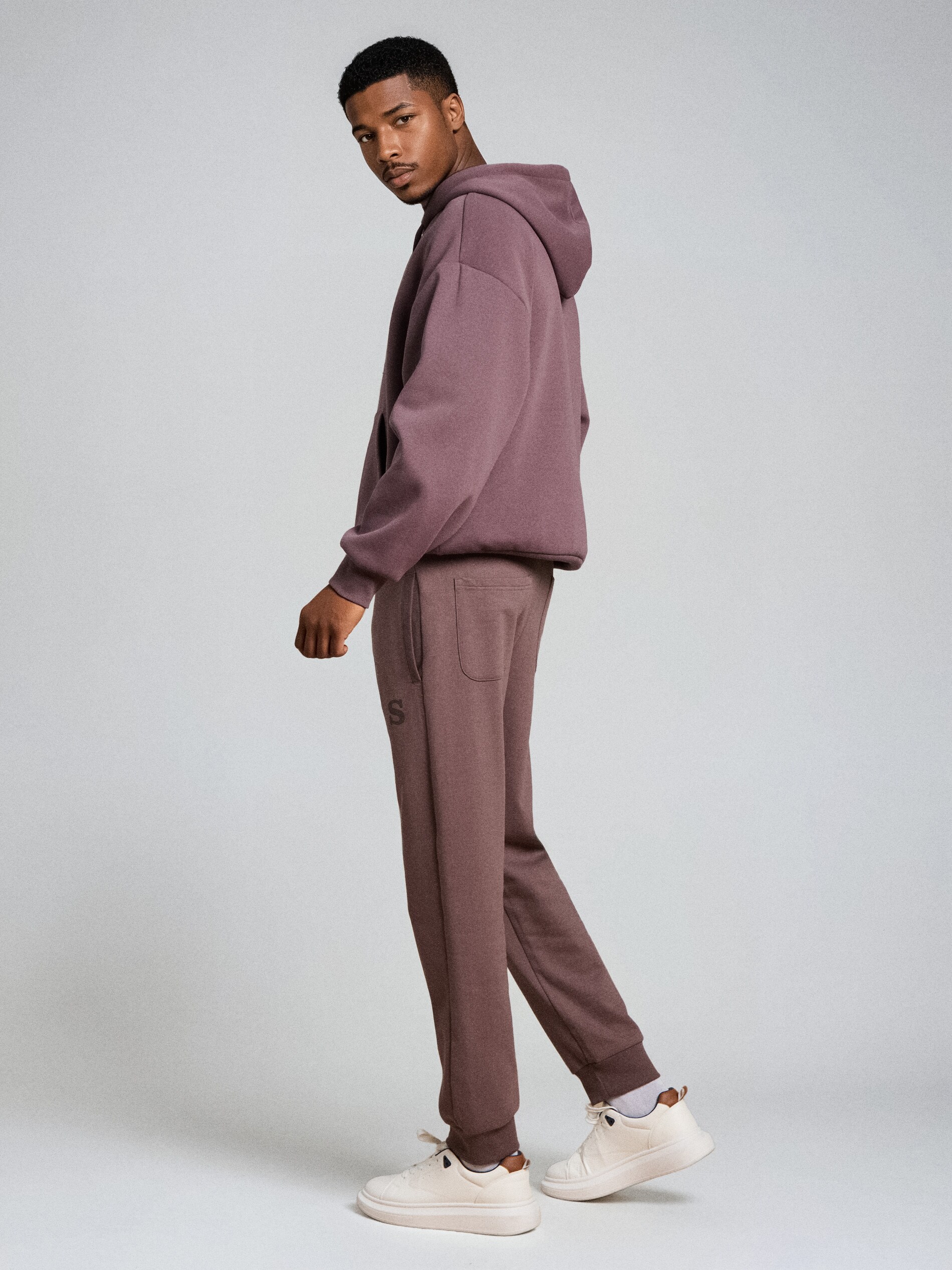 Sinsay - Παντελόνι jogger - green spruce φωτογραφία