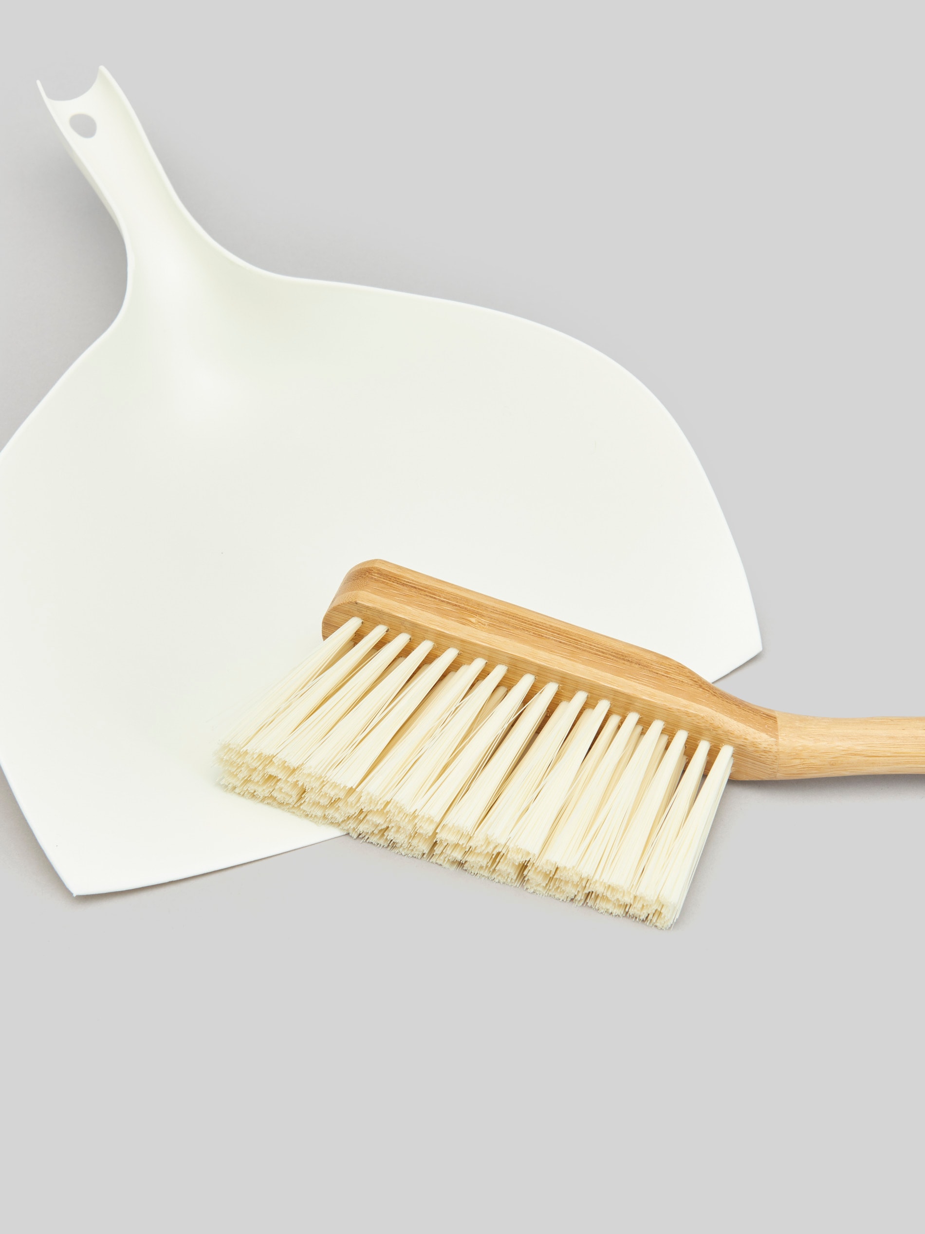 Sinsay - Σετ με ξεσκονόπανο και βούρτσα - κρεμ φωτογραφία