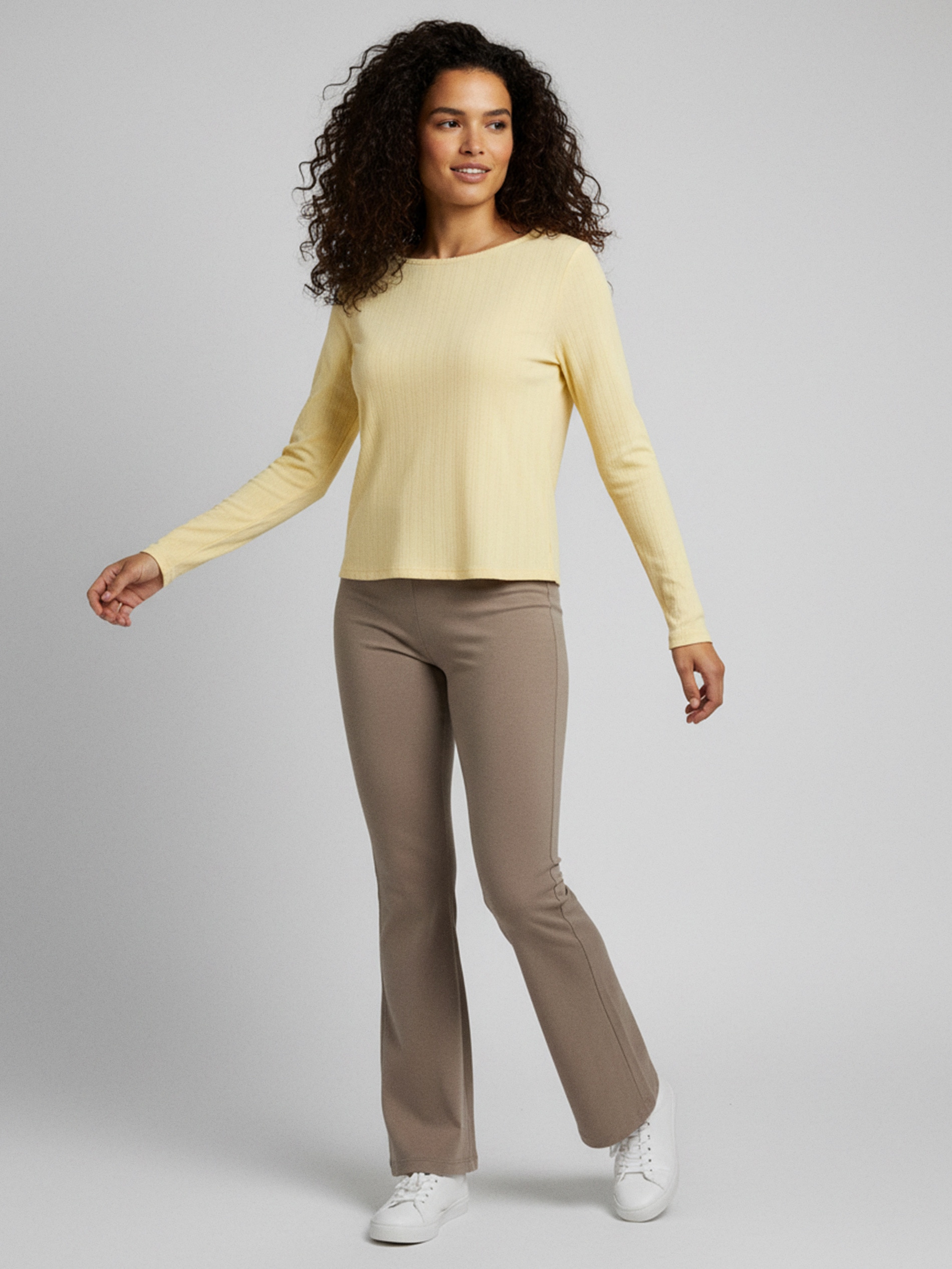 Sinsay - Bawełniana prążkowana bluzka z długim rękawem - żółty