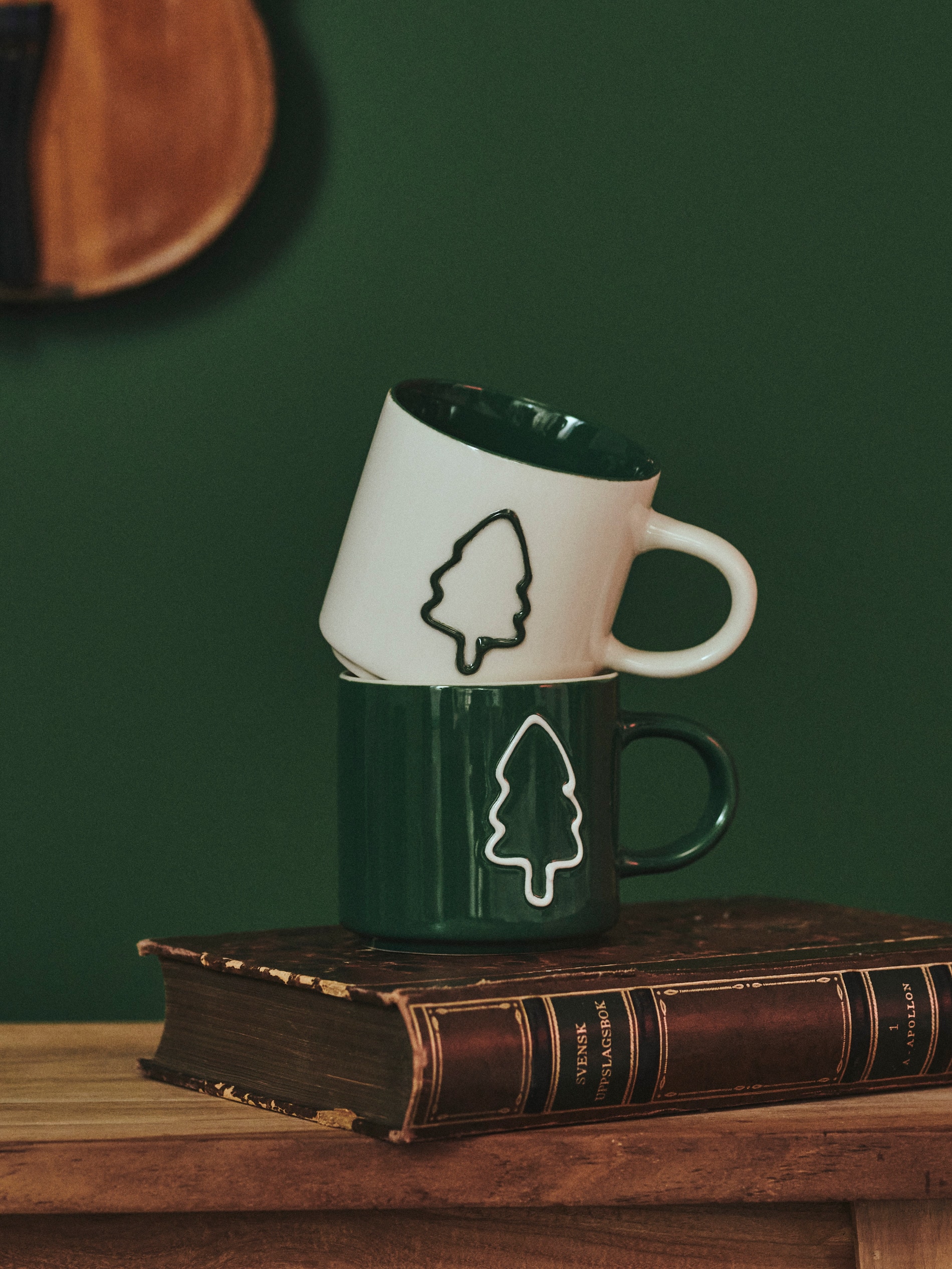 Sinsay - Χριστουγεννιάτικη κούπα με μοτίβο δέντρου - λευκο φωτογραφία