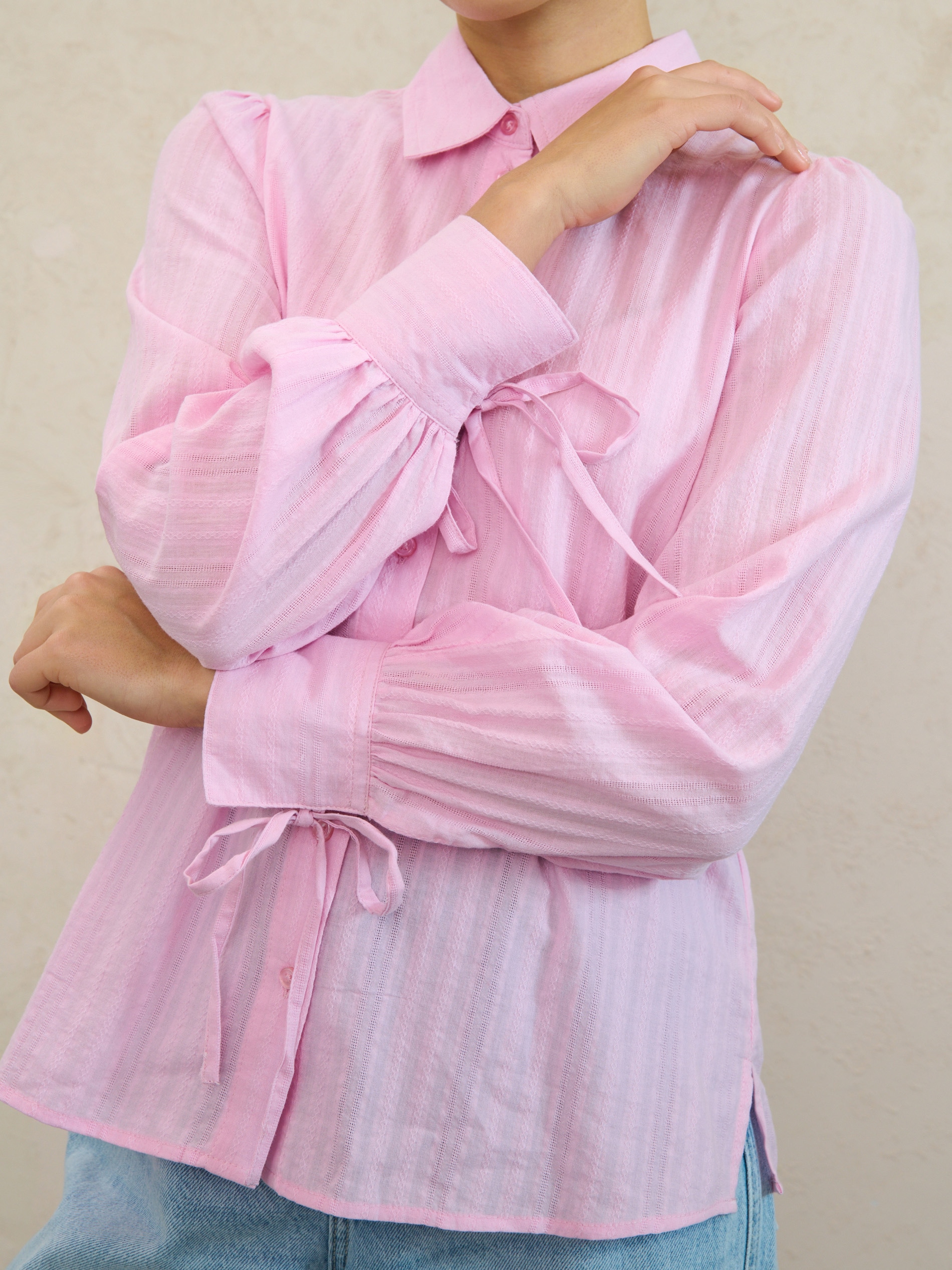 Sinsay - Bawełniana koszula z dekoracyjnym wiązaniem przy mankietach - różowy