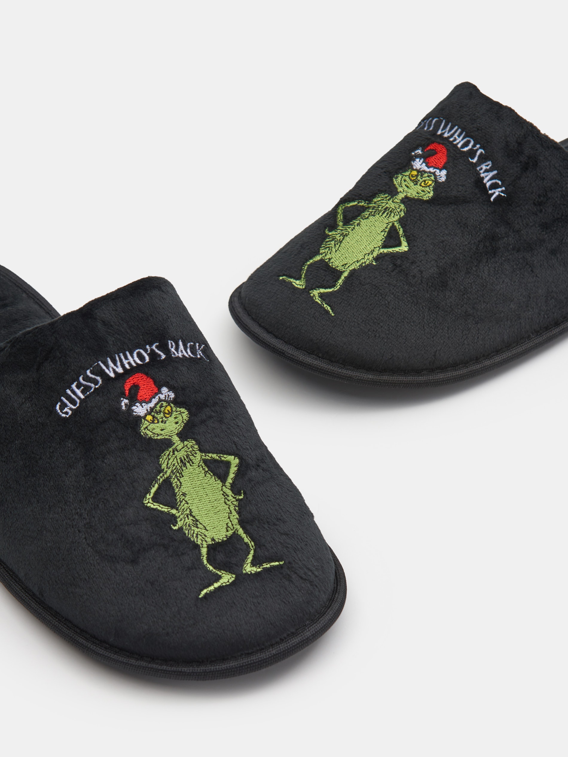 Sinsay - Παντόφλες Grinch - μαυρο φωτογραφία