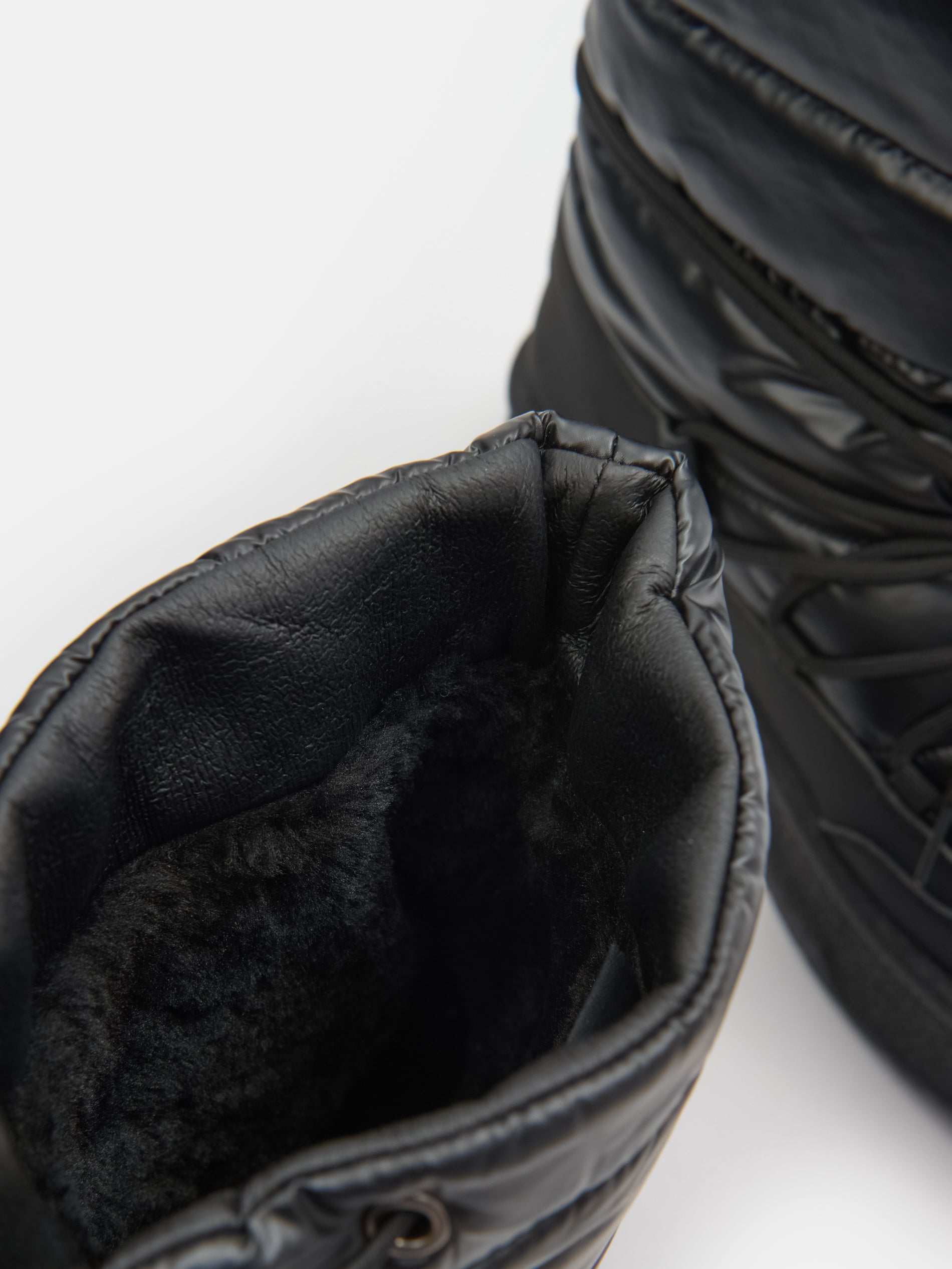 Sinsay - Μποτάκια με κορδόνια μέχρι τον αστράγαλο - μαυρο φωτογραφία