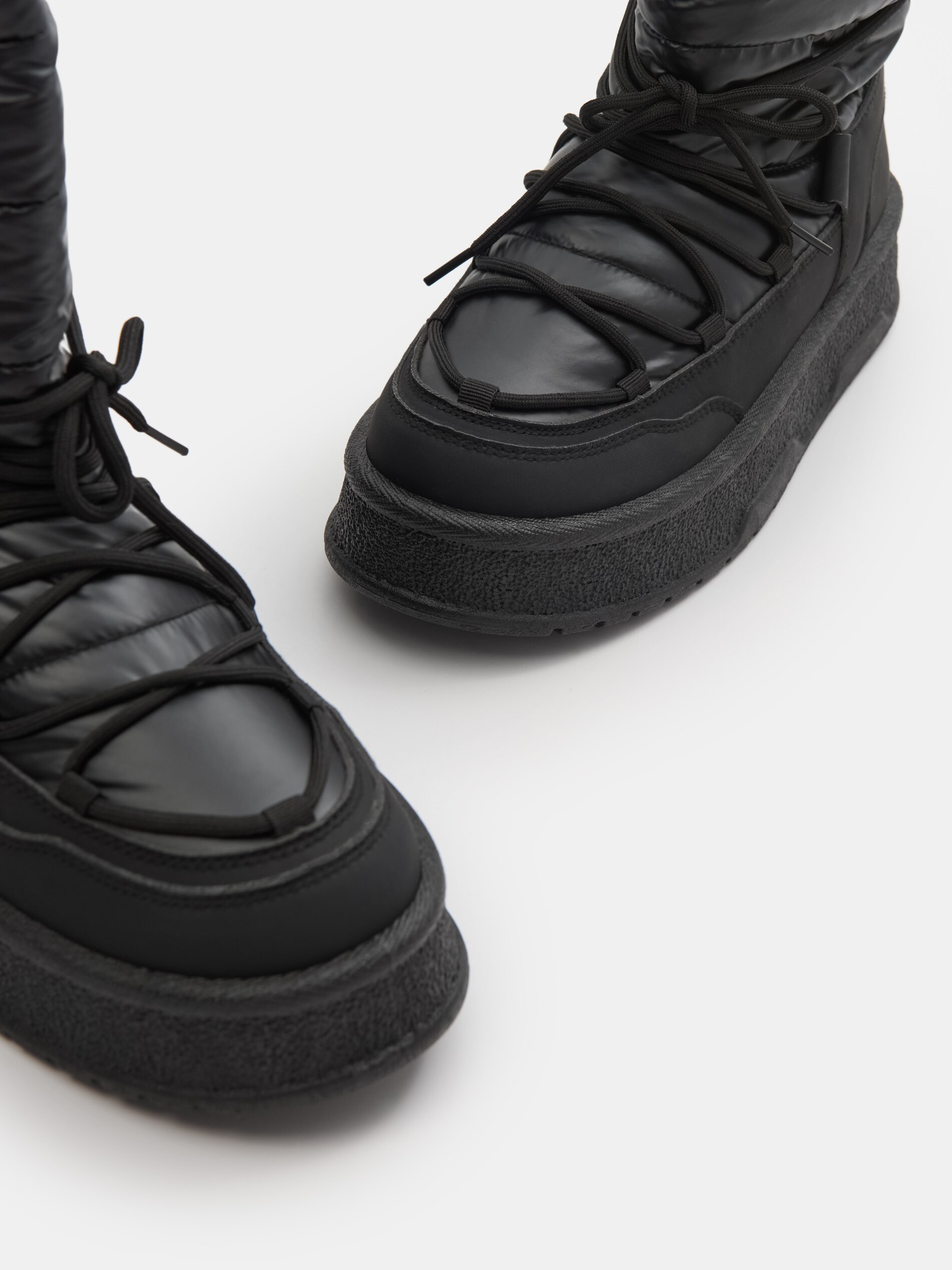 Sinsay - Μποτάκια με κορδόνια μέχρι τον αστράγαλο - μαυρο φωτογραφία