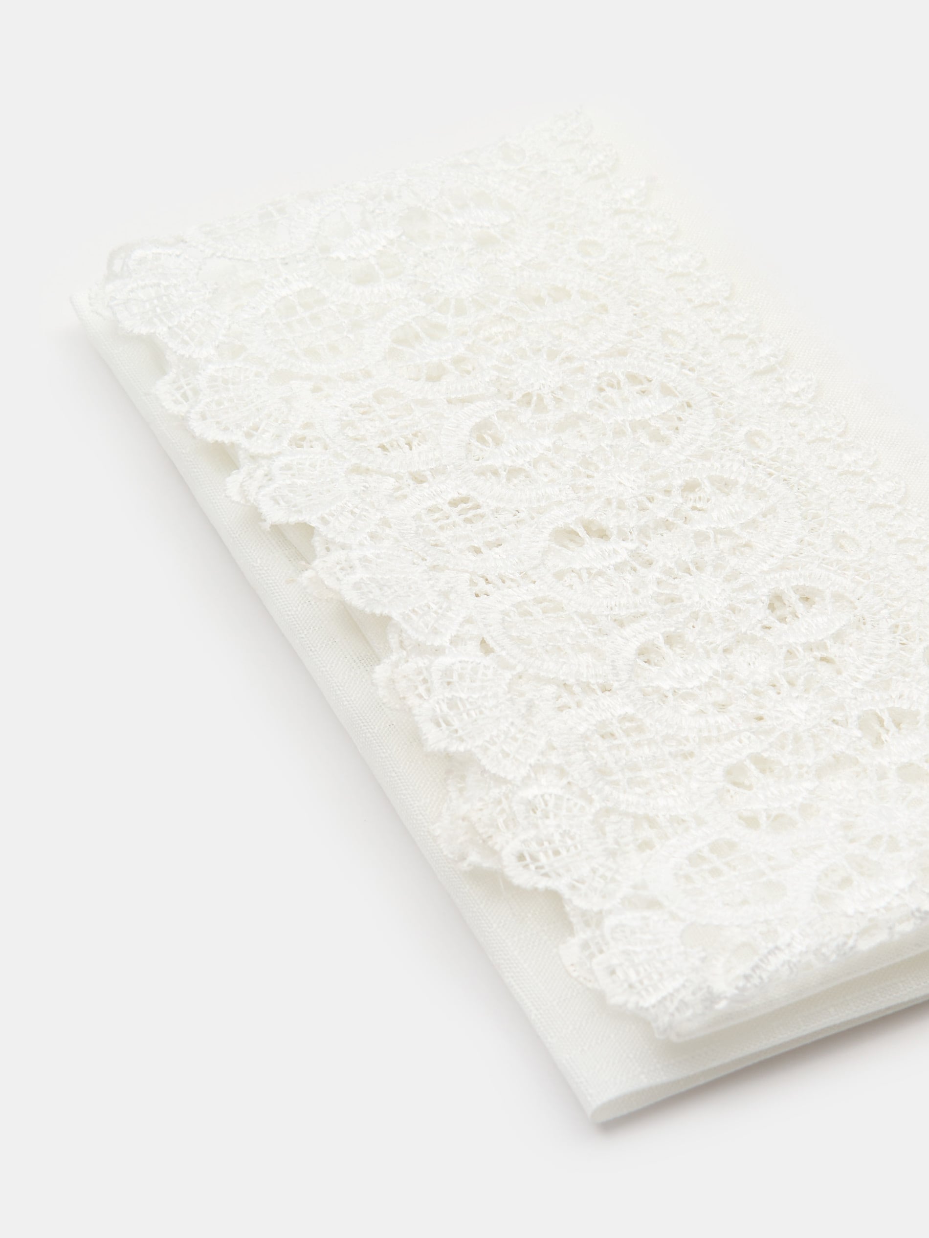 Sinsay - Δρομέας τραπεζιού με δαντέλα - κρεμ φωτογραφία