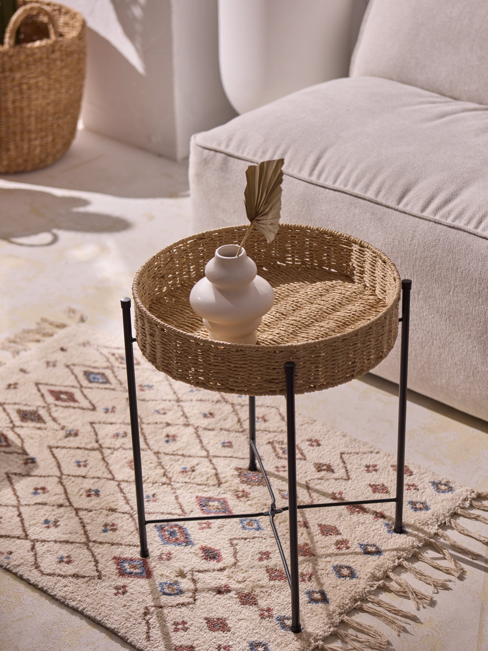 Sinsay - Τραπέζι - μπεζ φωτογραφία