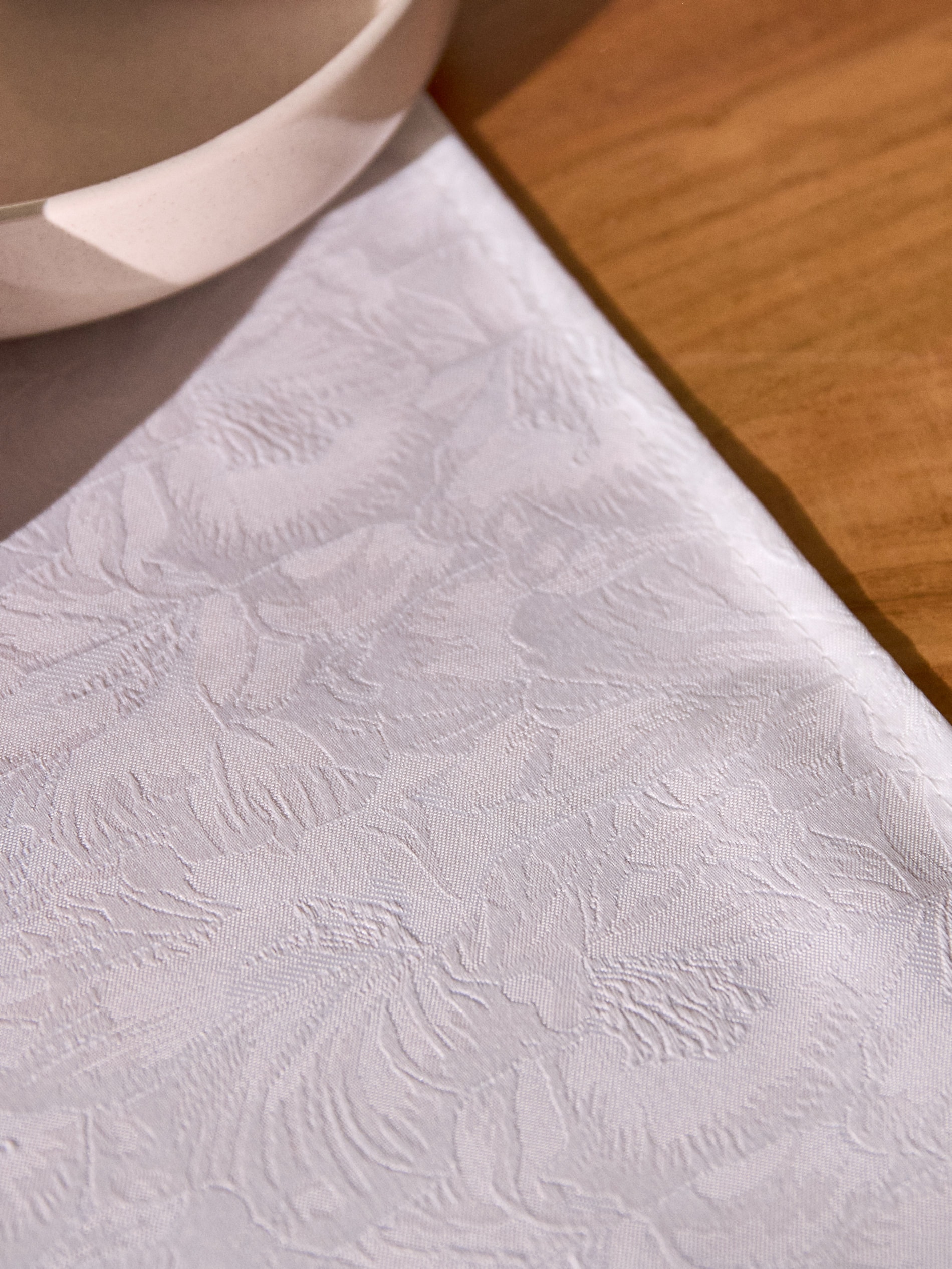 Sinsay - Δρομέας τραπεζιού με ζακάρ σχέδιο - κρεμ φωτογραφία