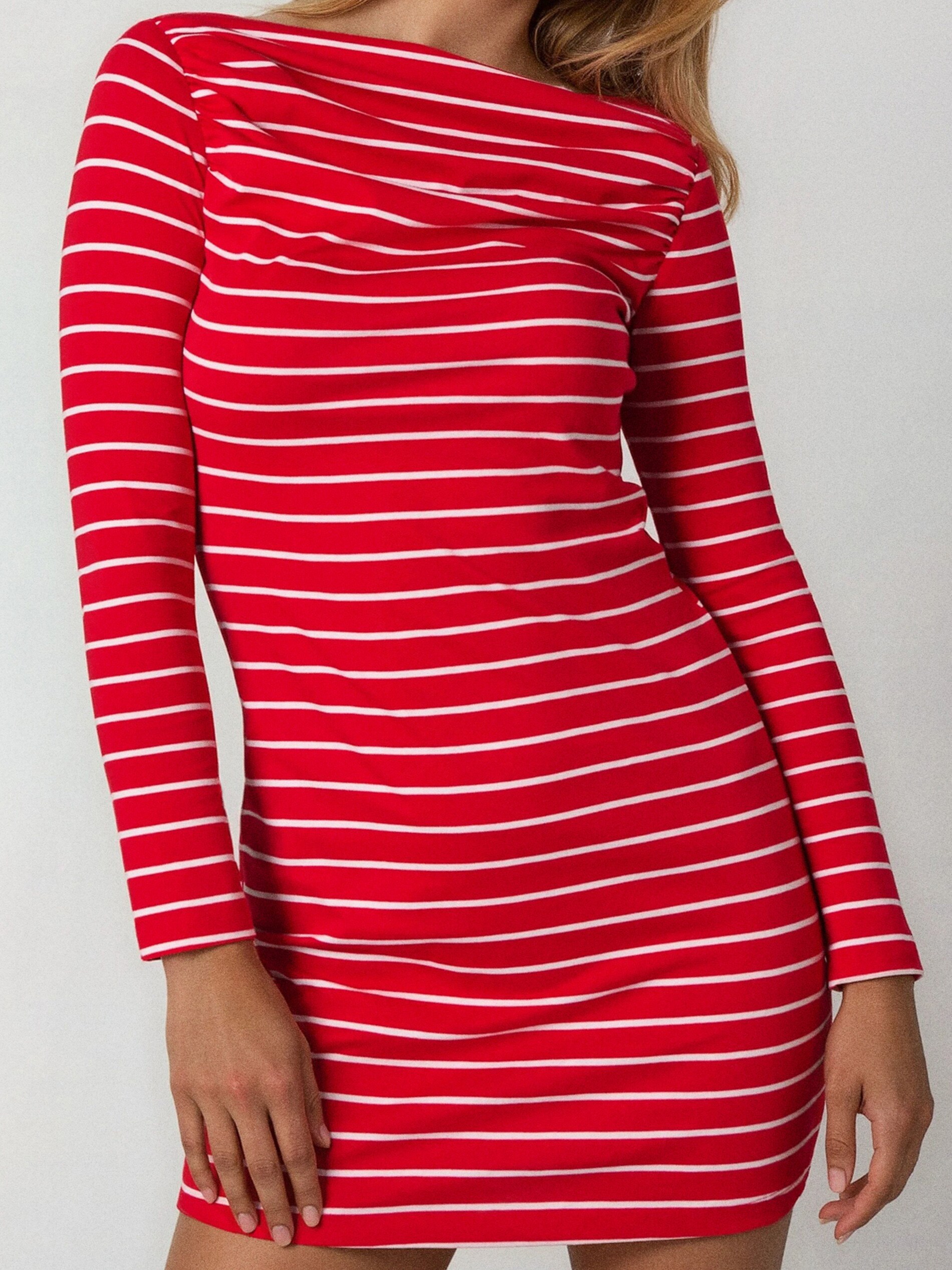 Sinsay - Φόρεμα με ρίγες και σούρα στο ντεκολτέ - πολυχρωμο φωτογραφία