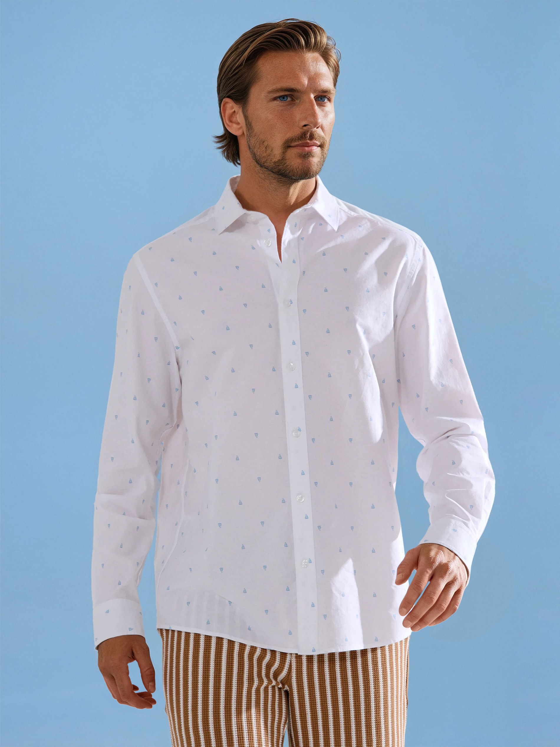 Sinsay - Koszula regular fit we wzory - biały