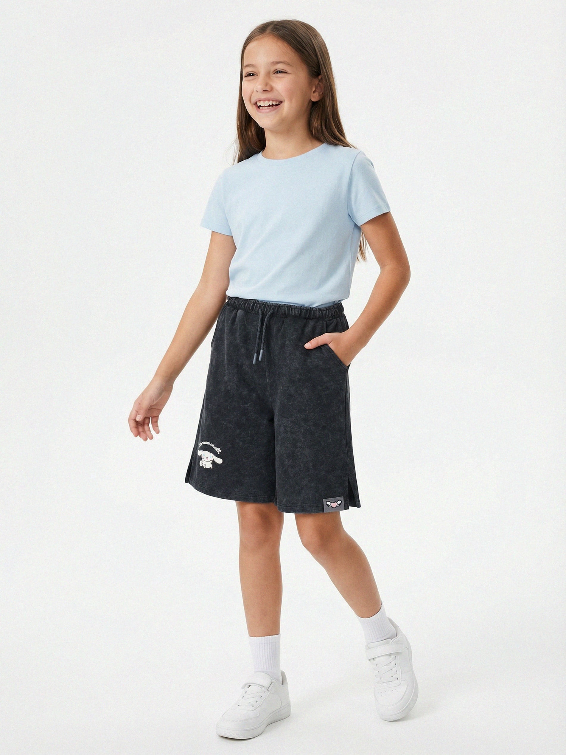 Sinsay - Szorty z nadrukiem Cinnamoroll - czarny