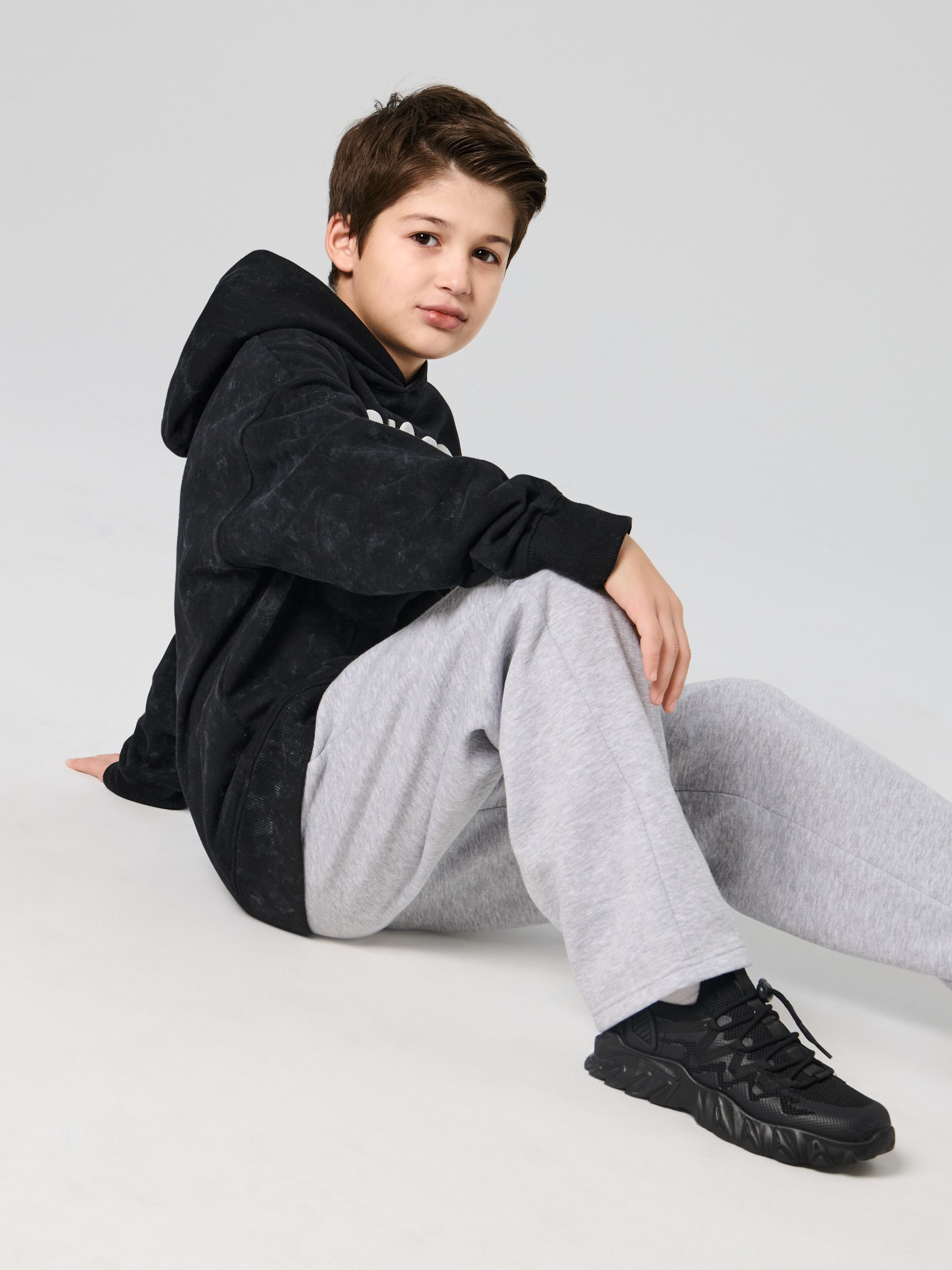 Sinsay - Παντελόνι φόρμας - ανοιχτό γκρι φωτογραφία