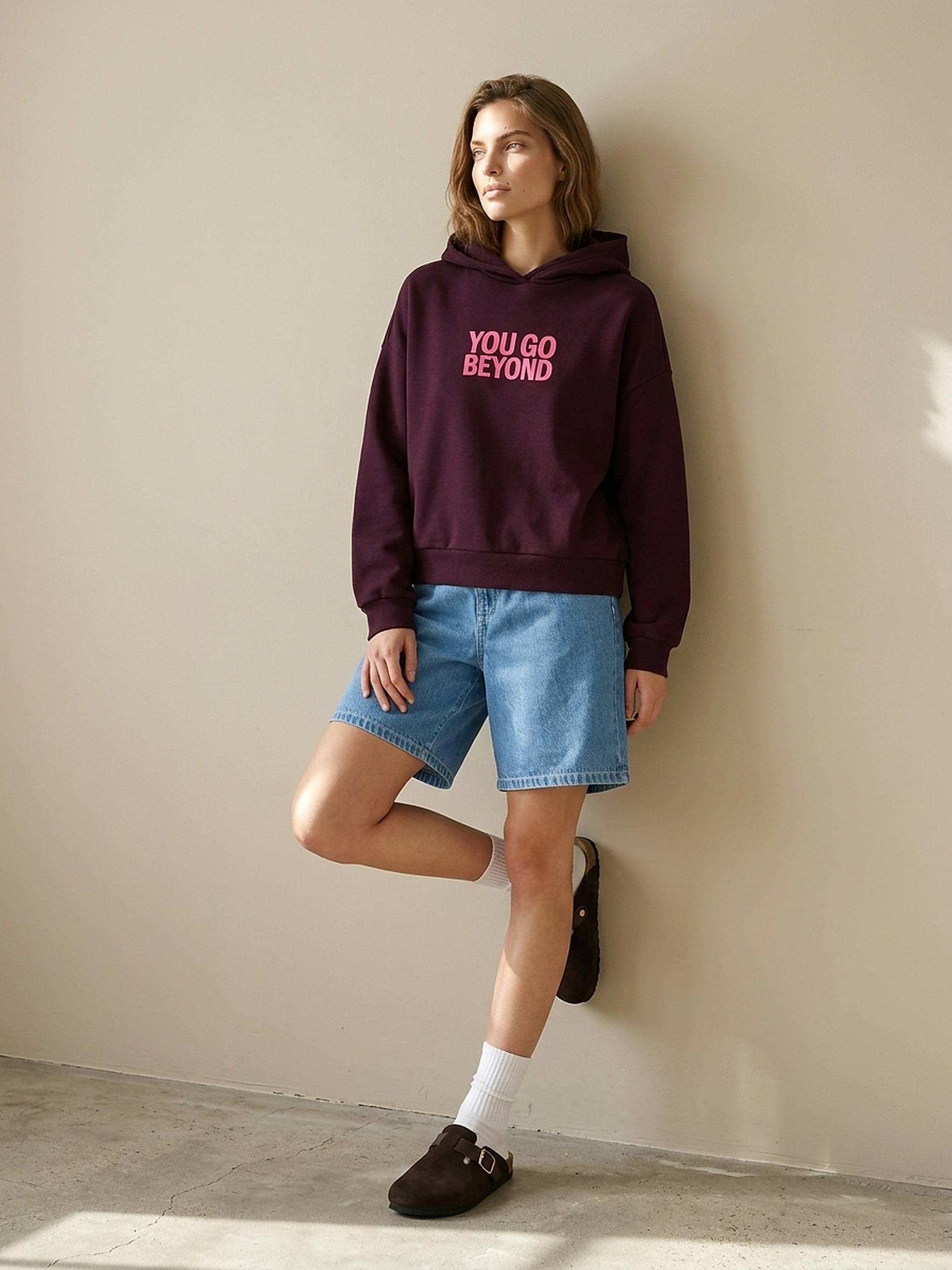 Sinsay - Bluza hoodie z napisem - czerwony