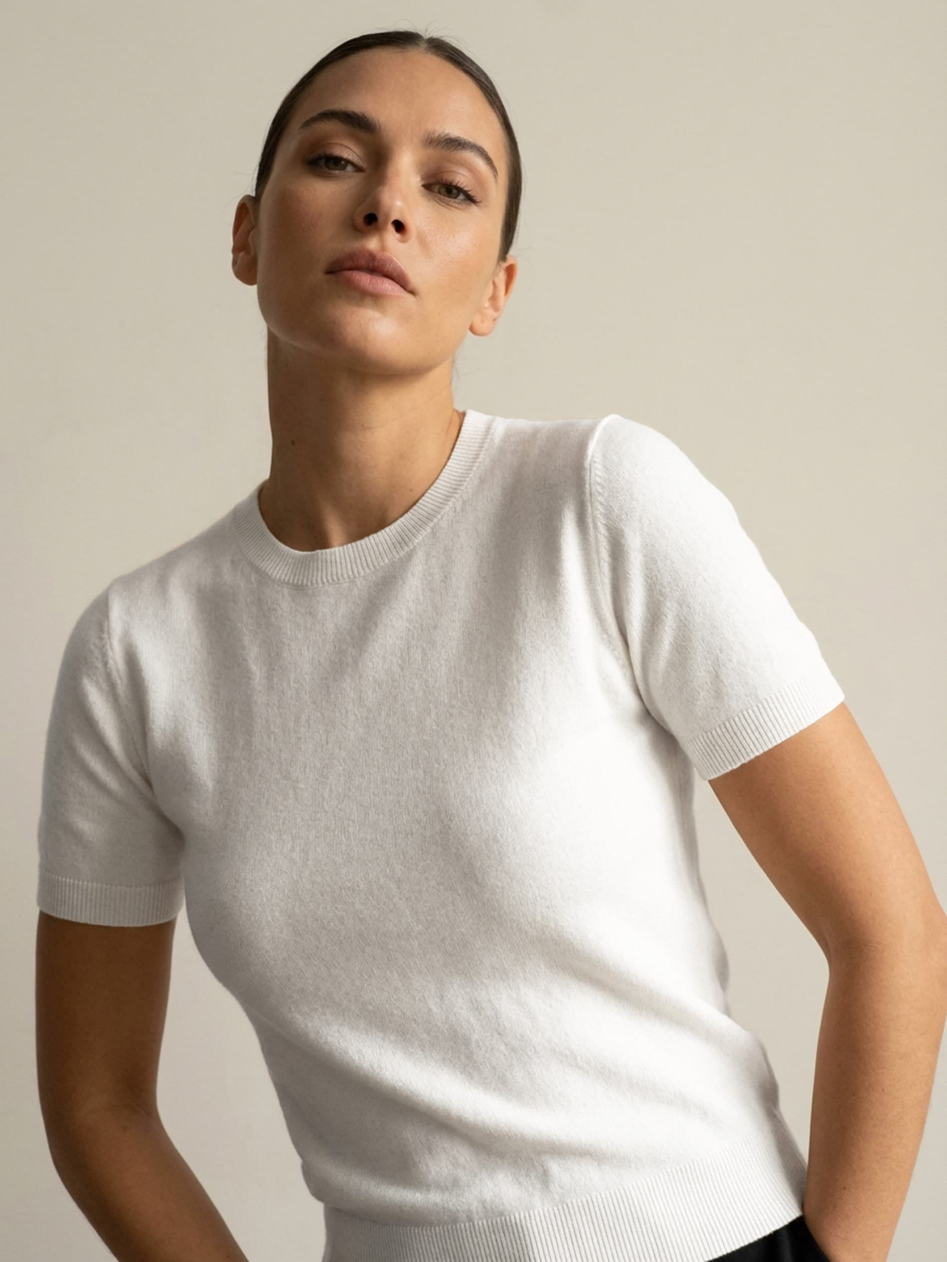 Sinsay - Sweter z krótkim rękawem - biały