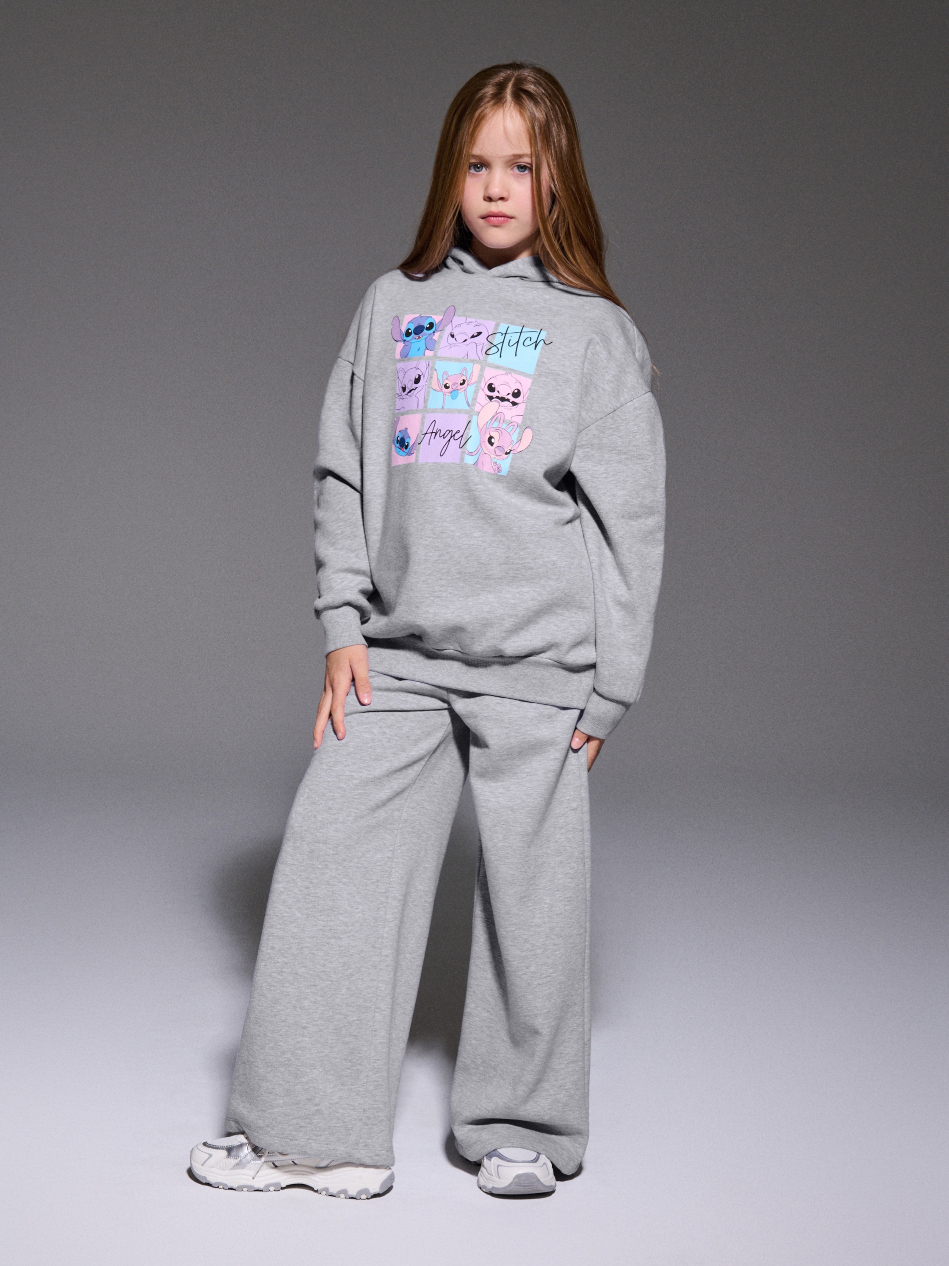 Sinsay - Spodnie wide leg z nadrukiem Stitch - szary