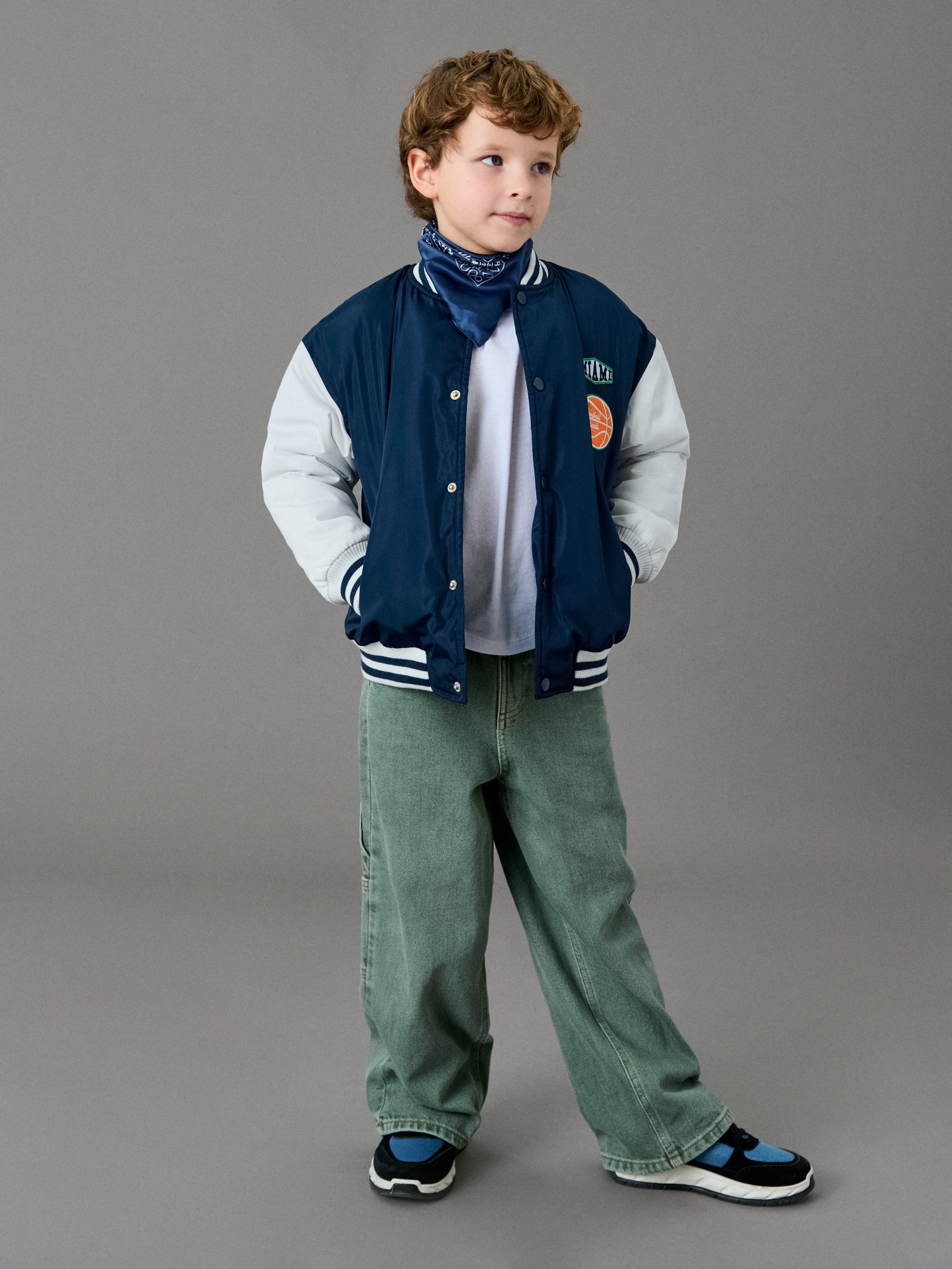 Sinsay - Jeansy wide leg z efektem sprania - zielony