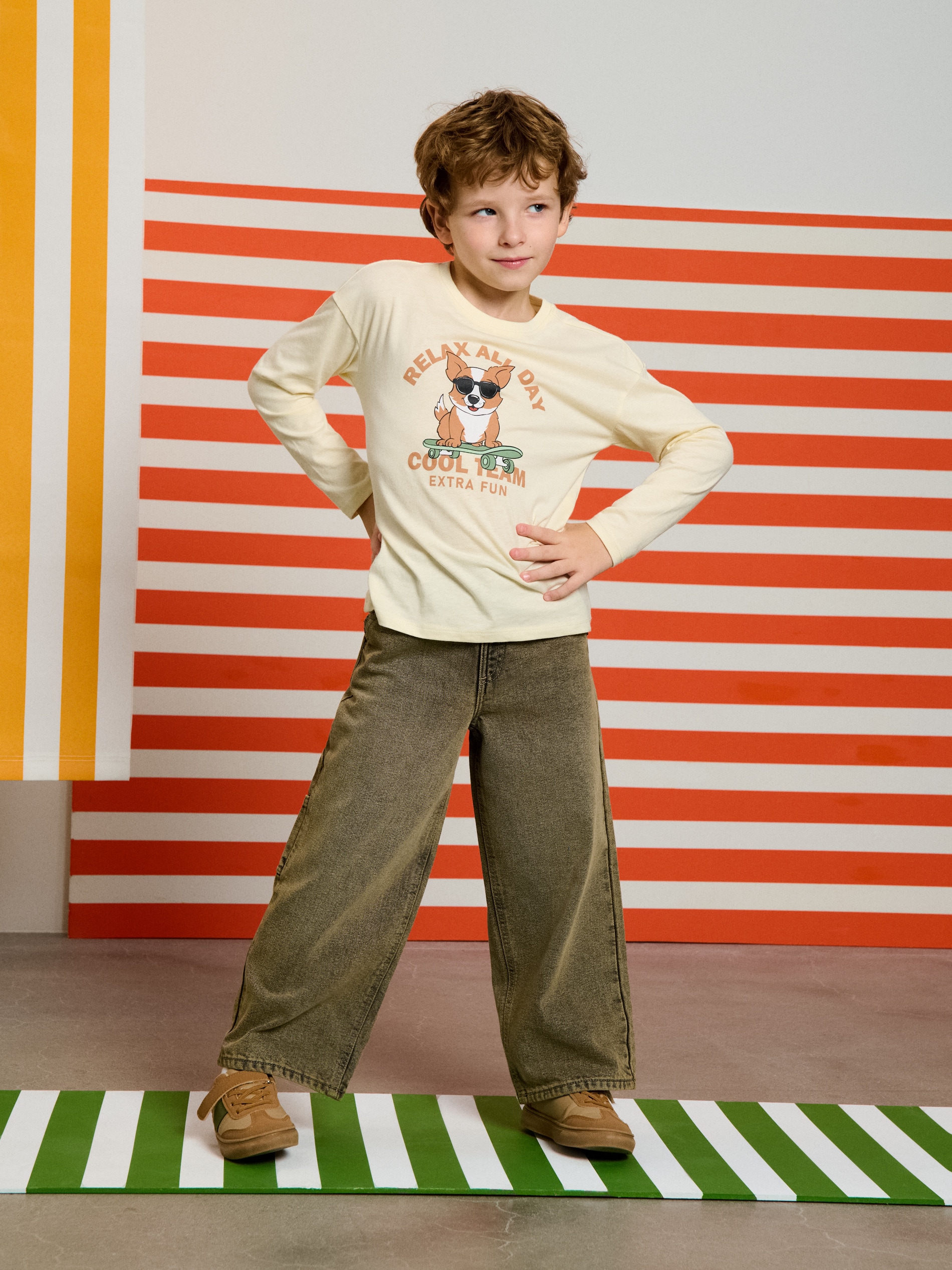 Sinsay - Jeansy wide leg z efektem sprania - brązowy