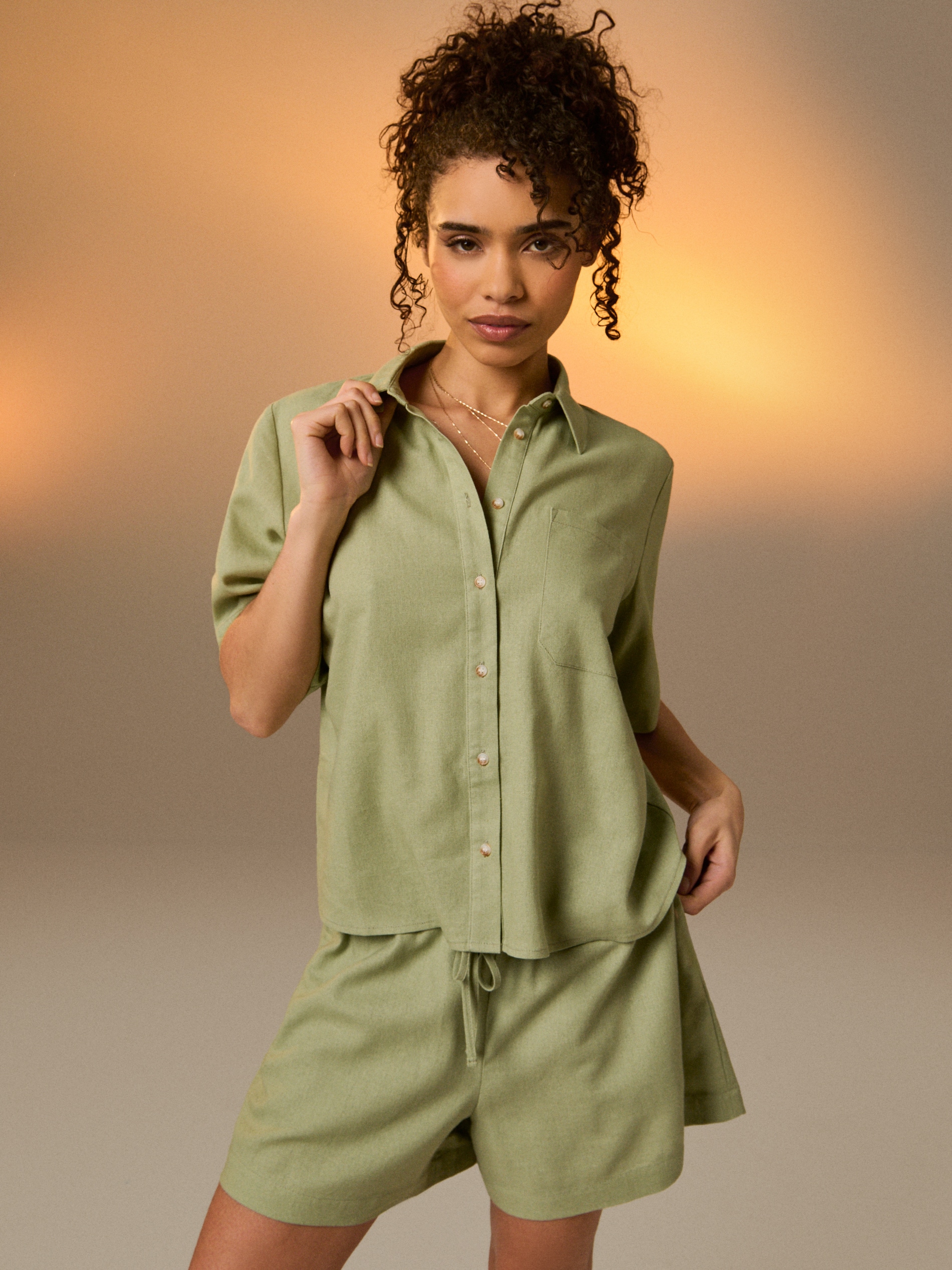 Sinsay - Szorty z domieszką lnu - zielony