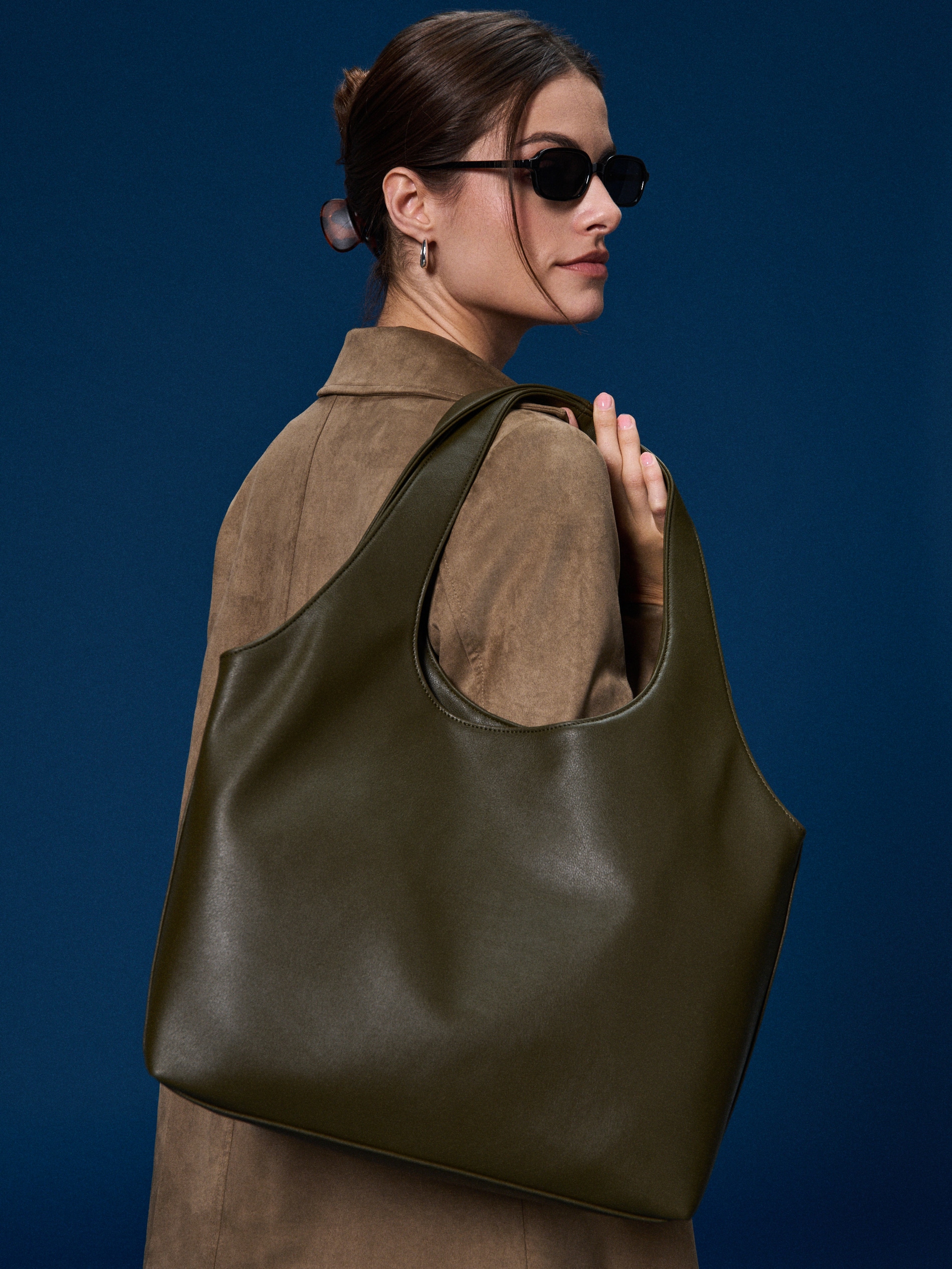 Sinsay - Torebka worek z imitacji skóry - khaki