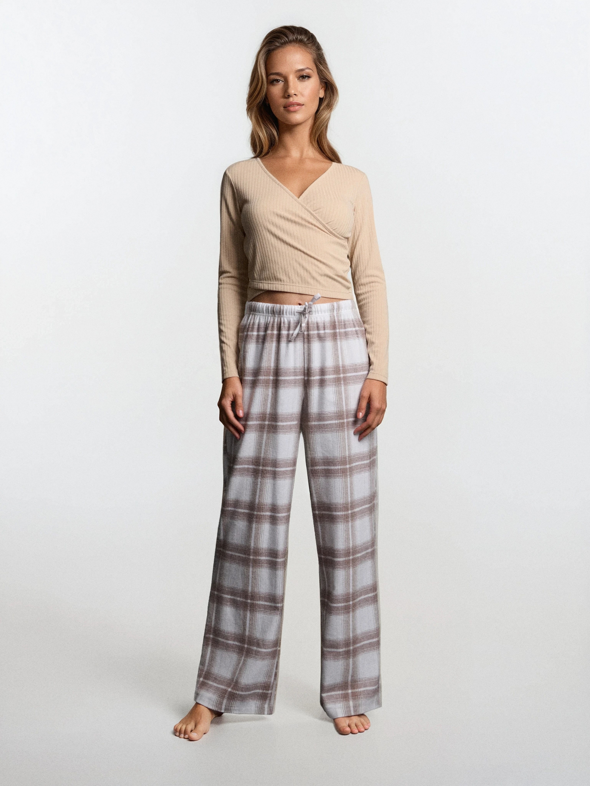 Sinsay - Spodnie od piżamy w kratę - beżowy