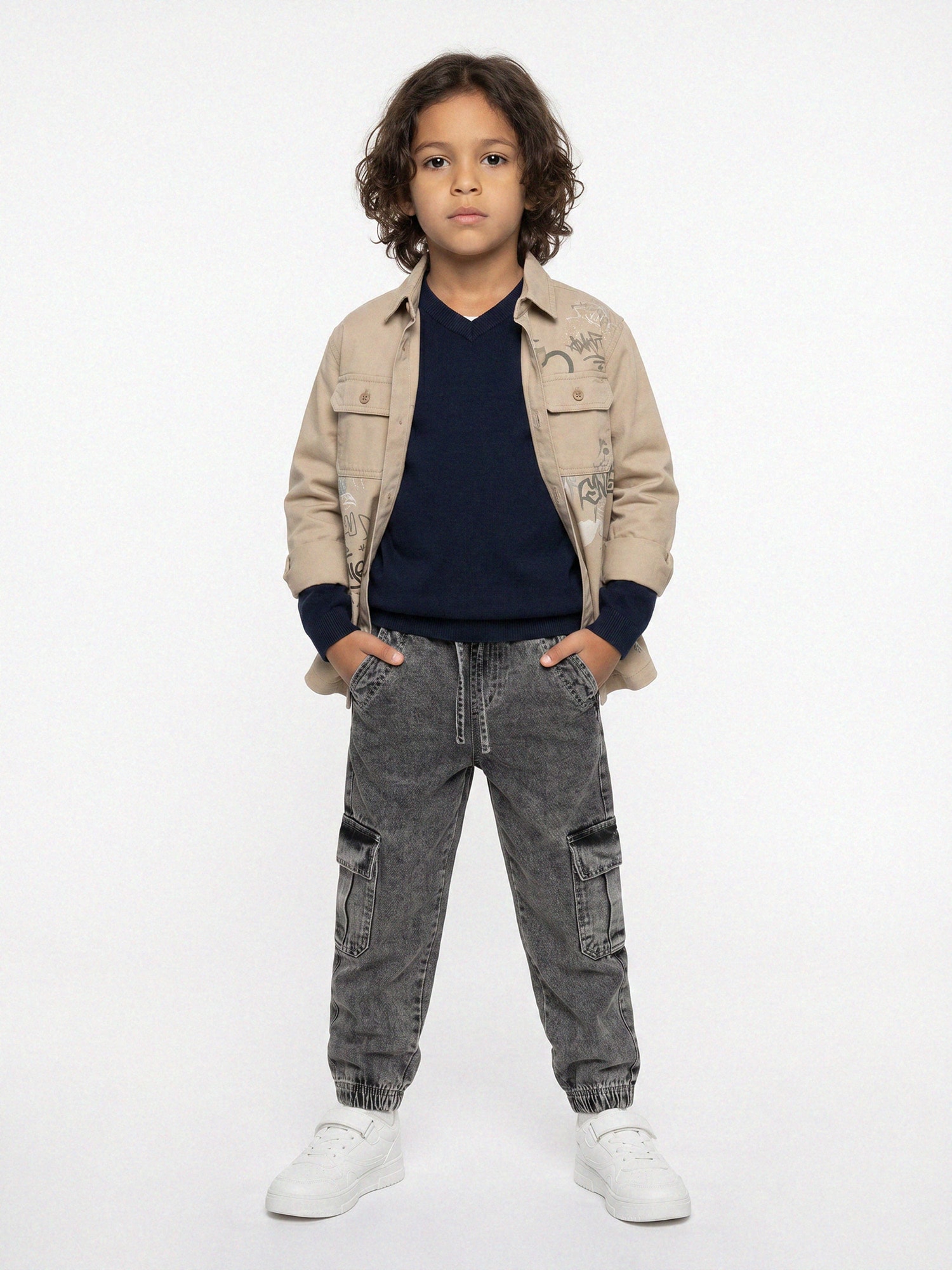Sinsay - Jeansy jogger comfort cargo z efektem sprania - szary