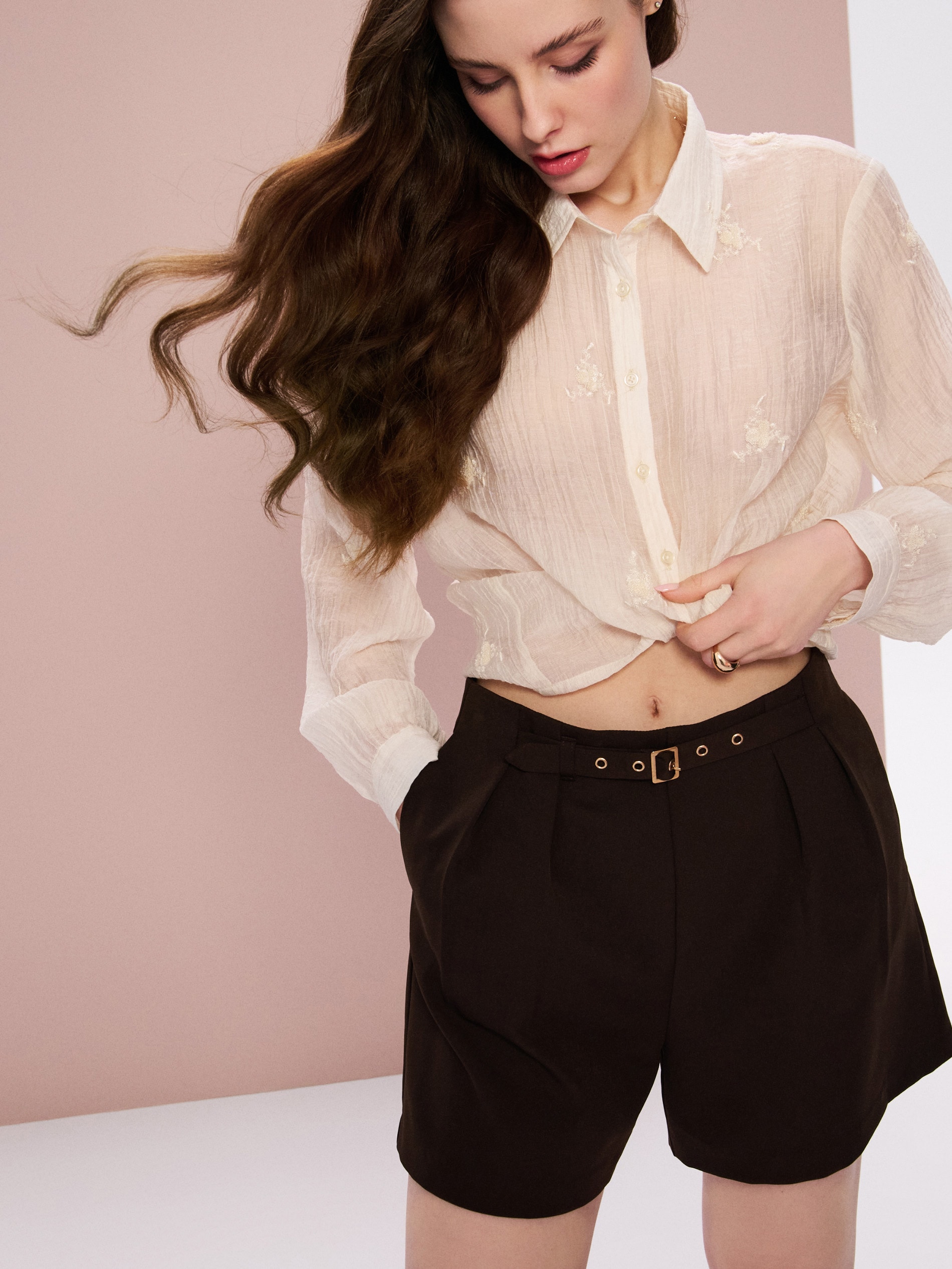 Sinsay - Szorty straight - beżowy