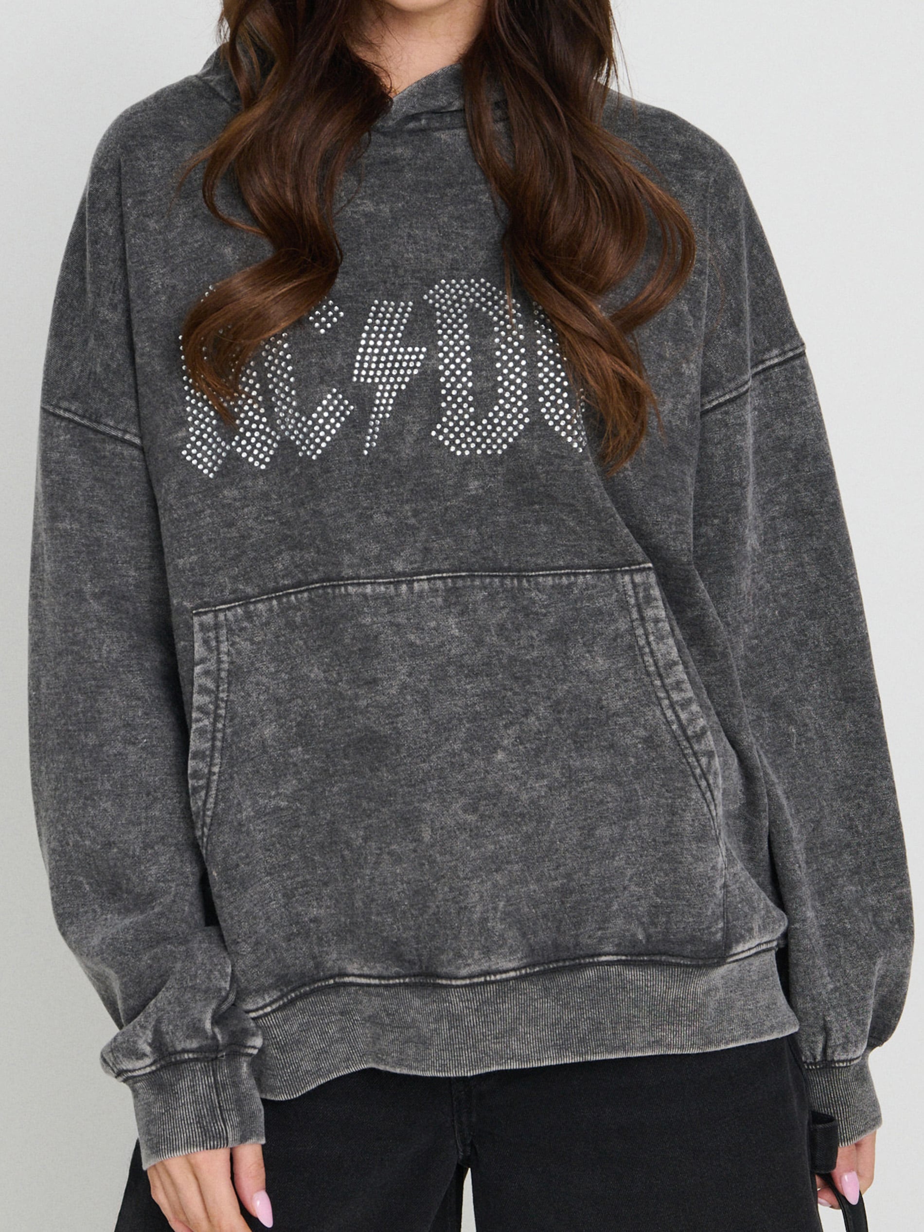 Sinsay - Bluza hoodie z efektem sprania AC/DC - czarny