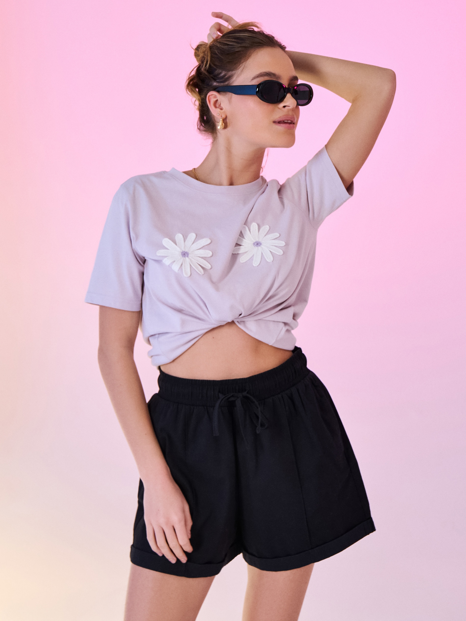 Sinsay - Bawełniane szorty z przeszyciami - czarny