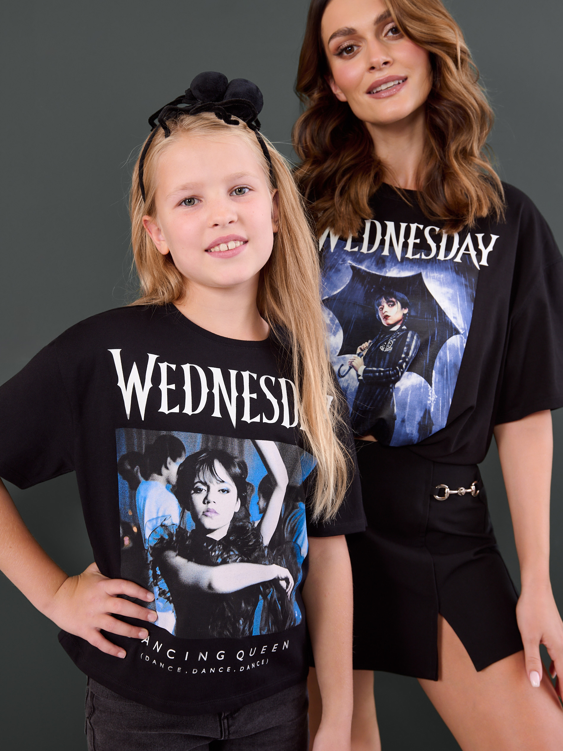 Sinsay - Koszulka Wednesday - czarny