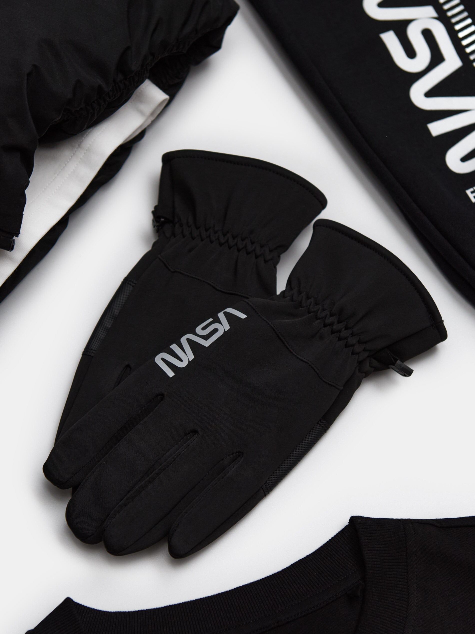 Sinsay - Γάντια NASA - μαυρο φωτογραφία