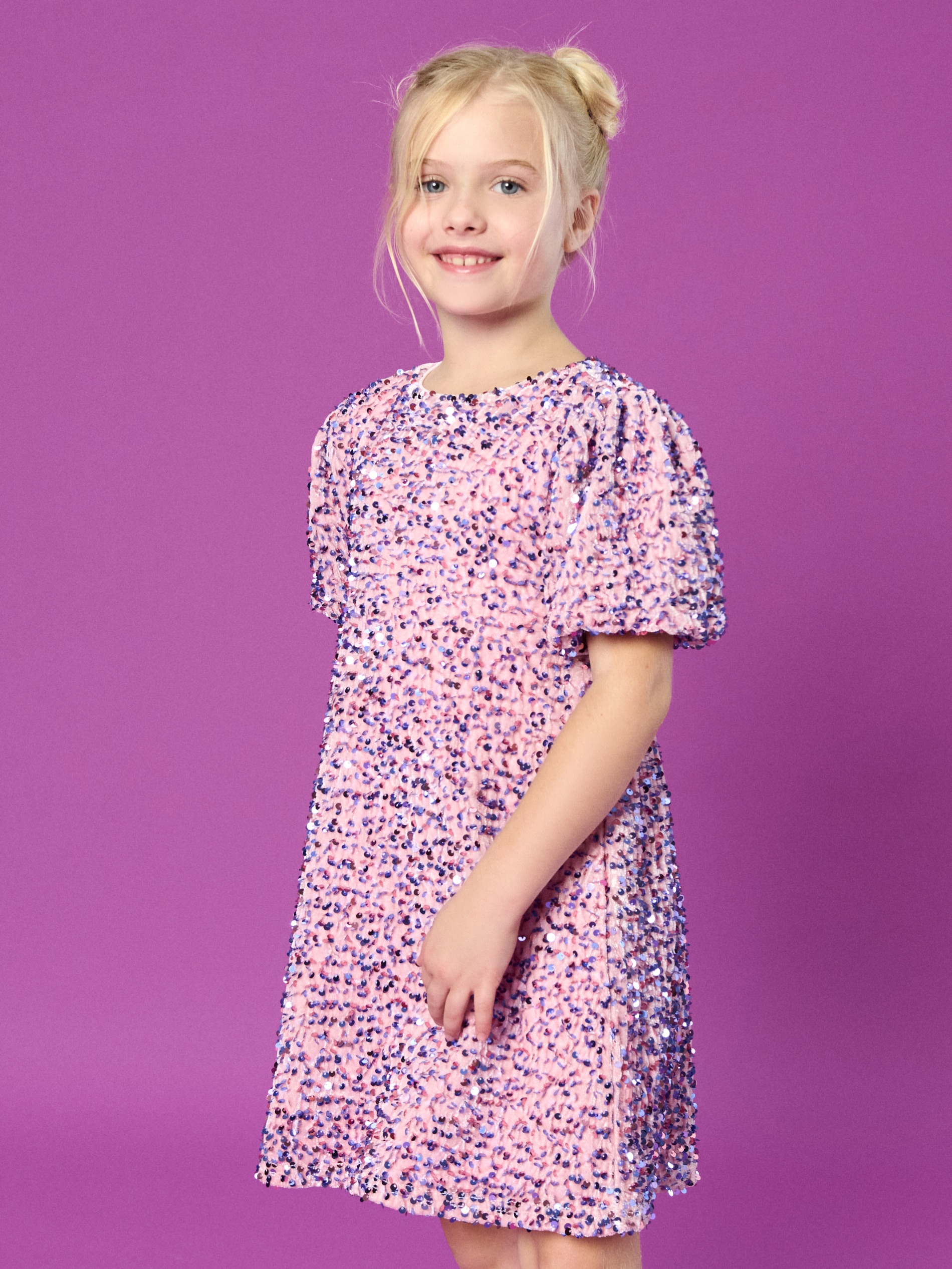 Sinsay - Sukienka mini z połyskującymi cekinami - wielobarwny