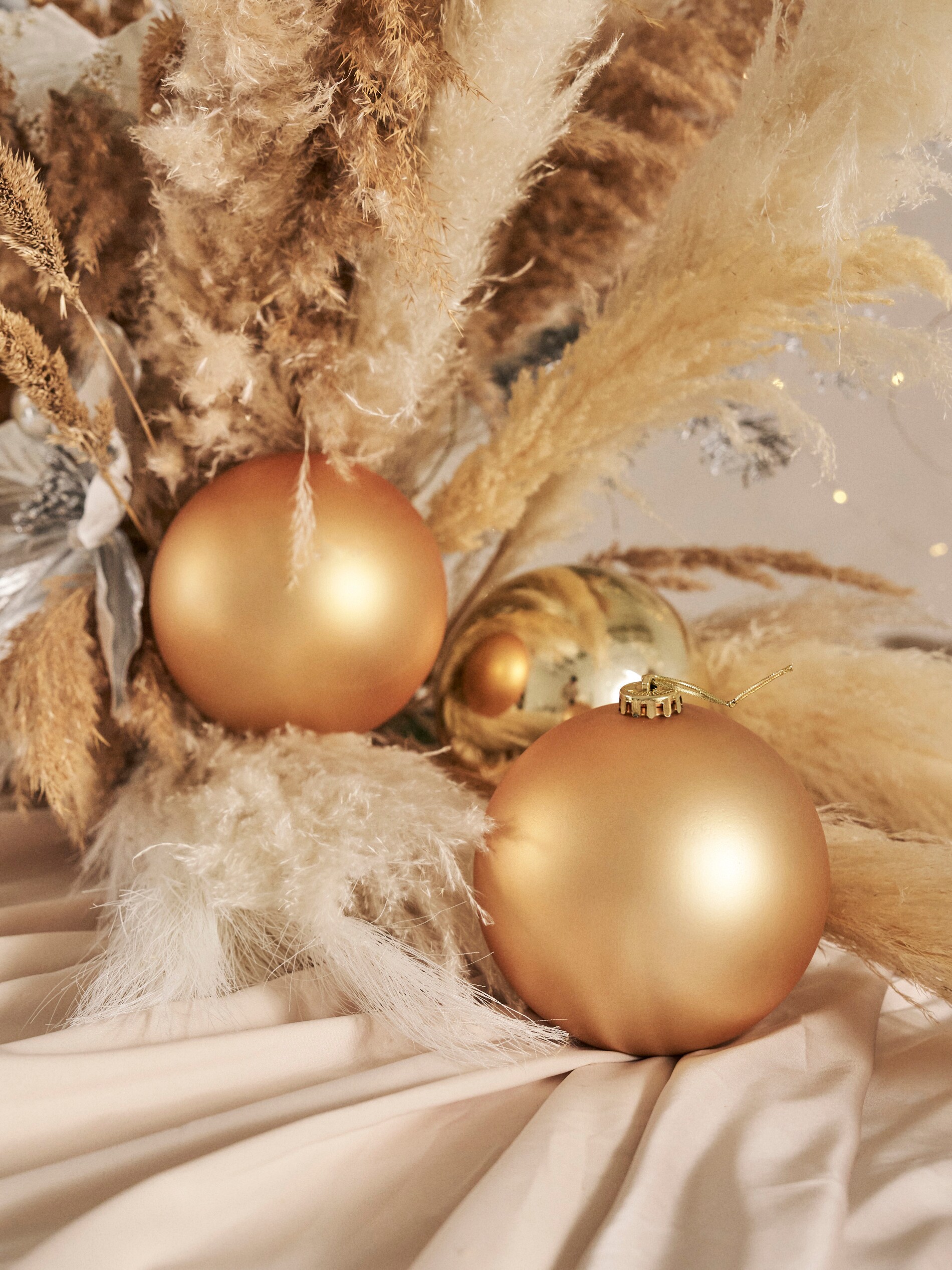 Sinsay - Σετ 3 χριστουγεννιάτικες μπάλες - χρυσο φωτογραφία