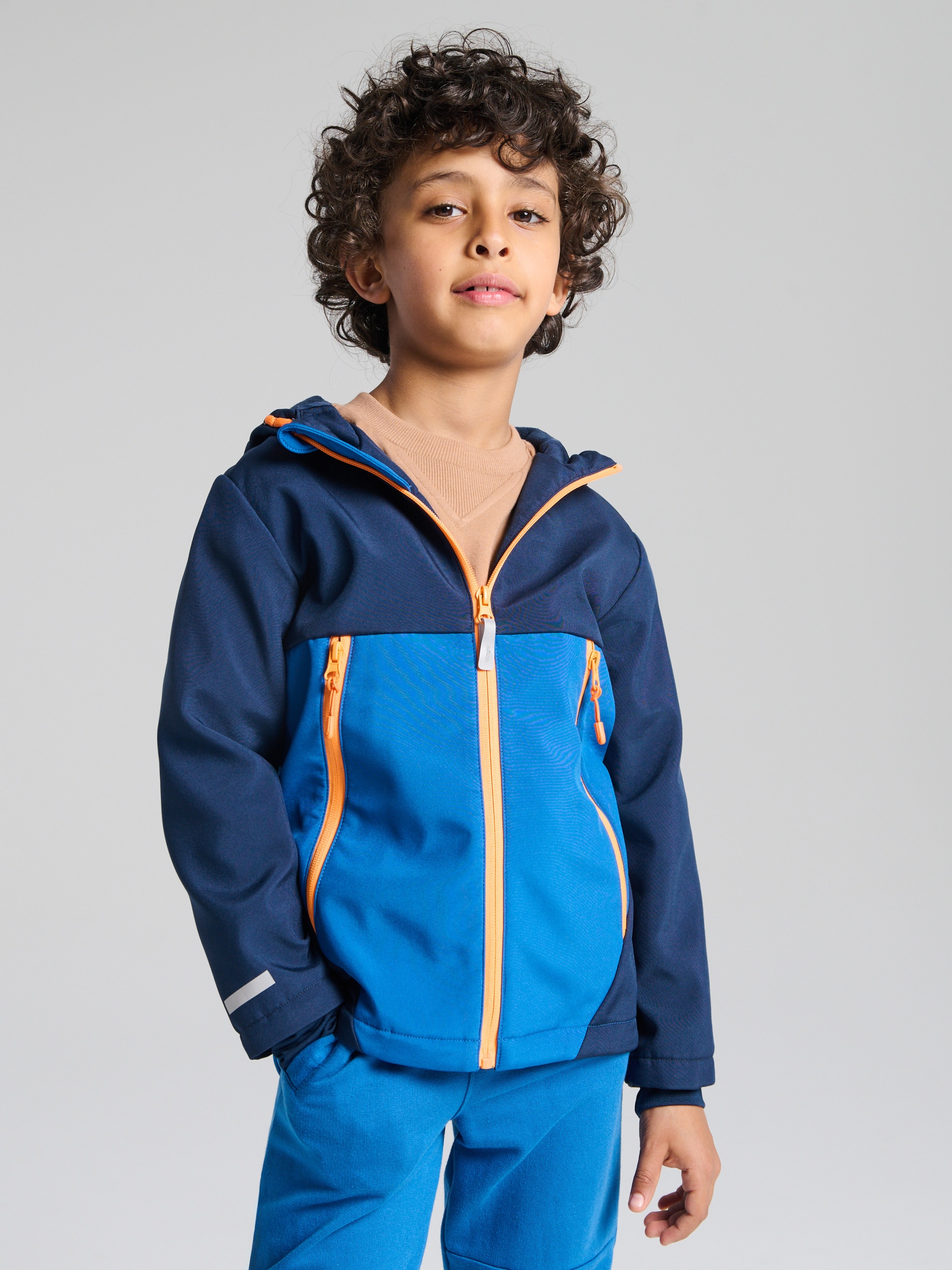 Sinsay - Kurtka z kapturem typu soft shell - granatowy