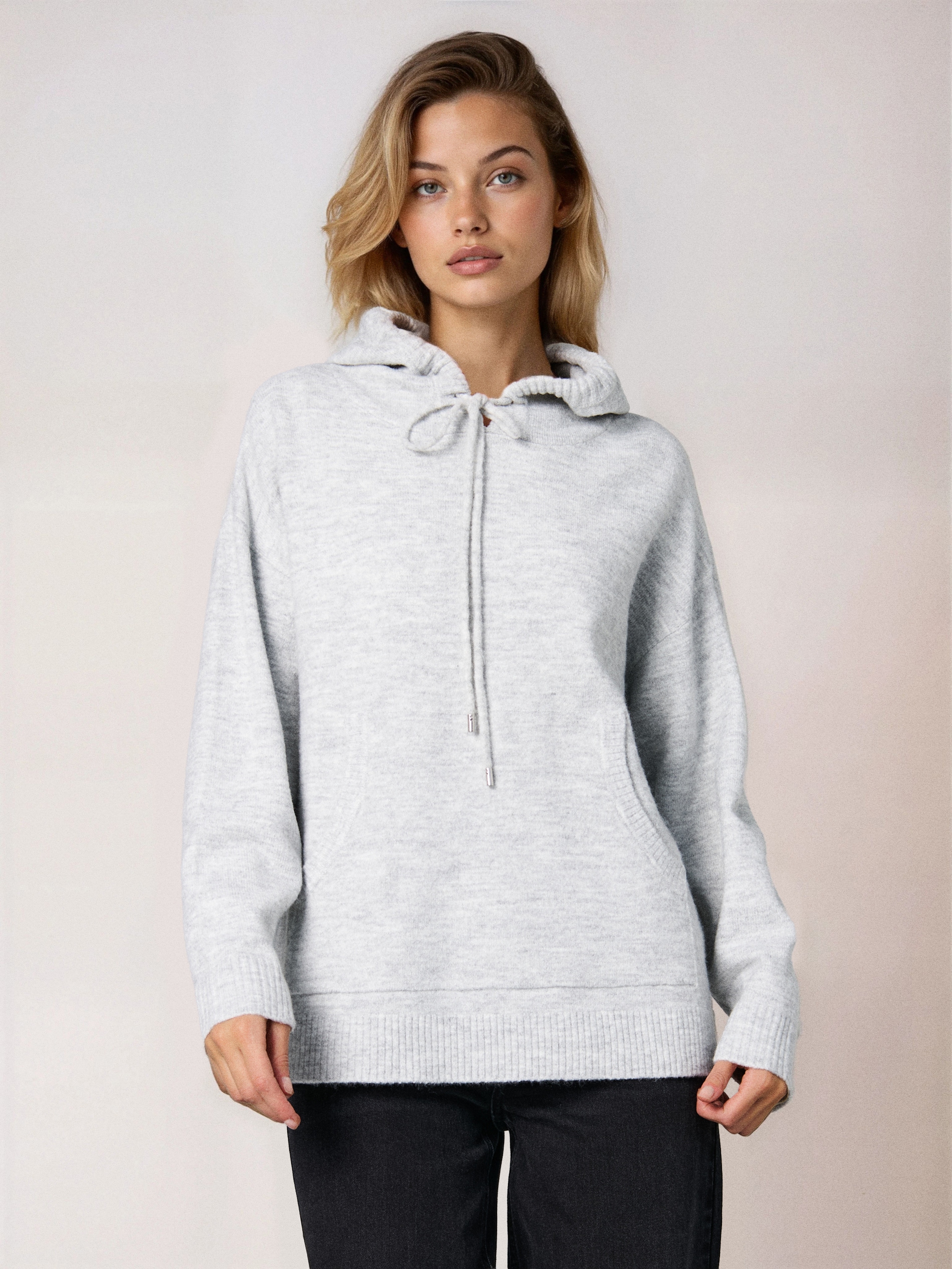 Sinsay - Πουλόβερ με κουκούλα - ανοιχτό γκρι φωτογραφία