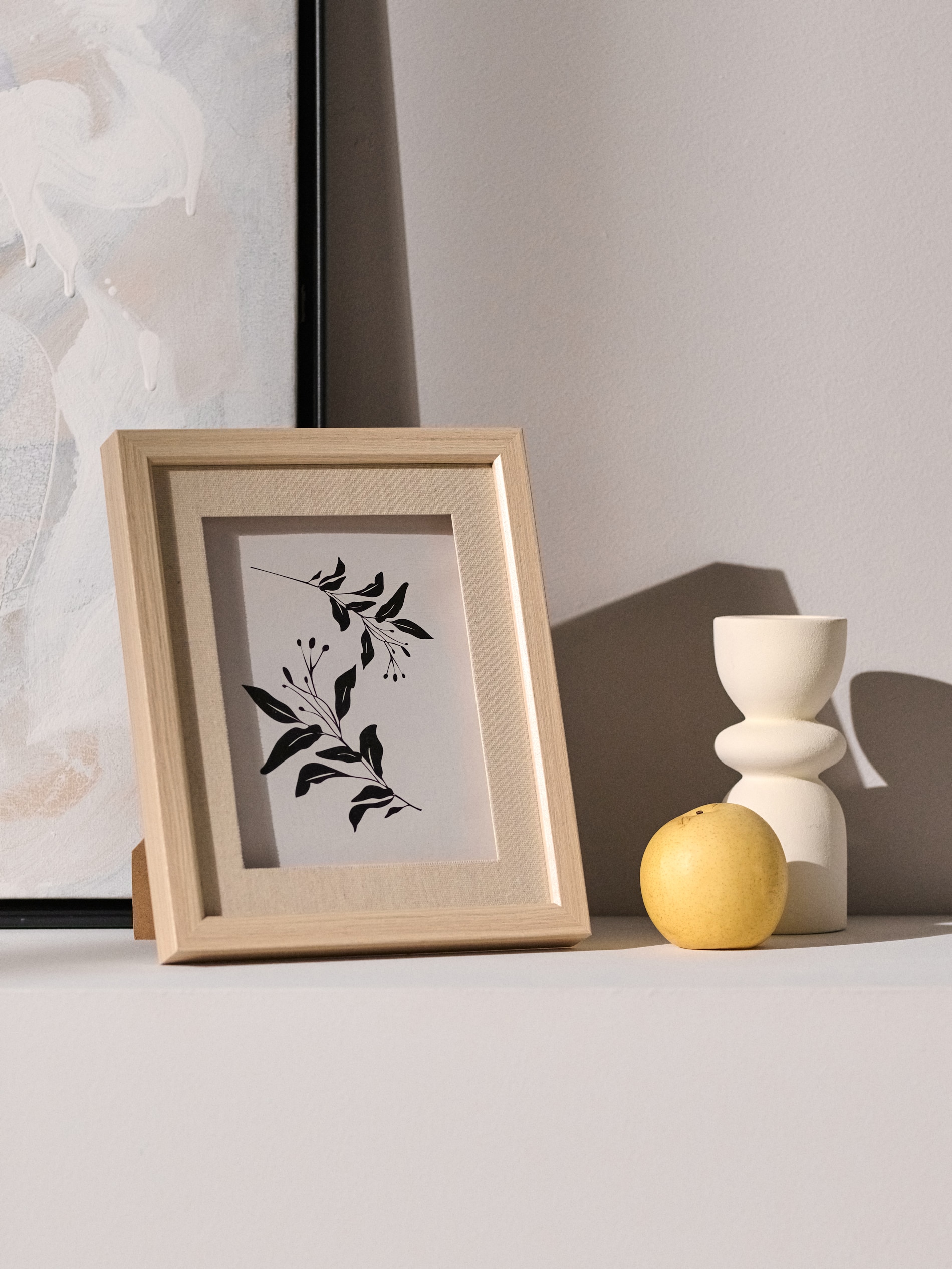 Sinsay - Κορνίζα με graphic τύπωμα - μπεζ φωτογραφία