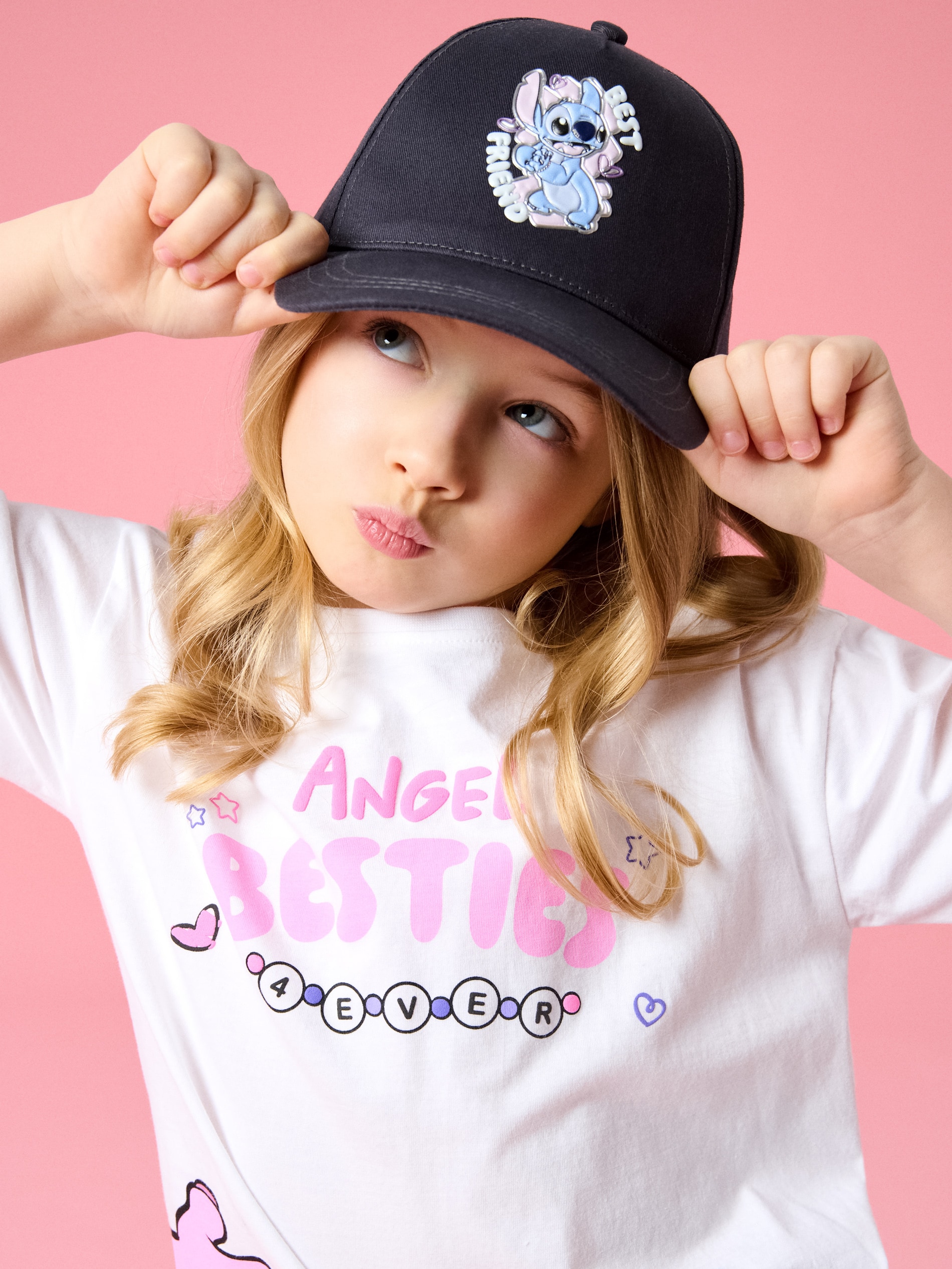 Sinsay - Bawełniana czapka z naszywką Stitch - szary