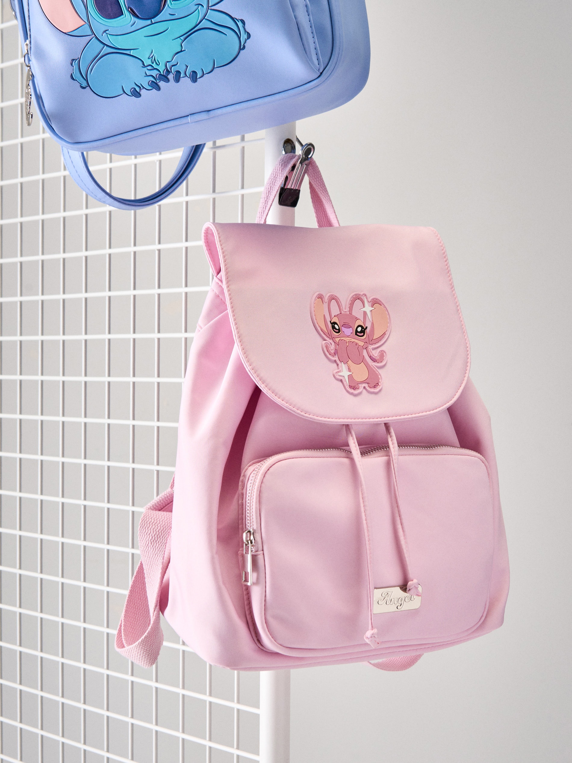 Sinsay - Plecak z kieszonką Stitch - różowy