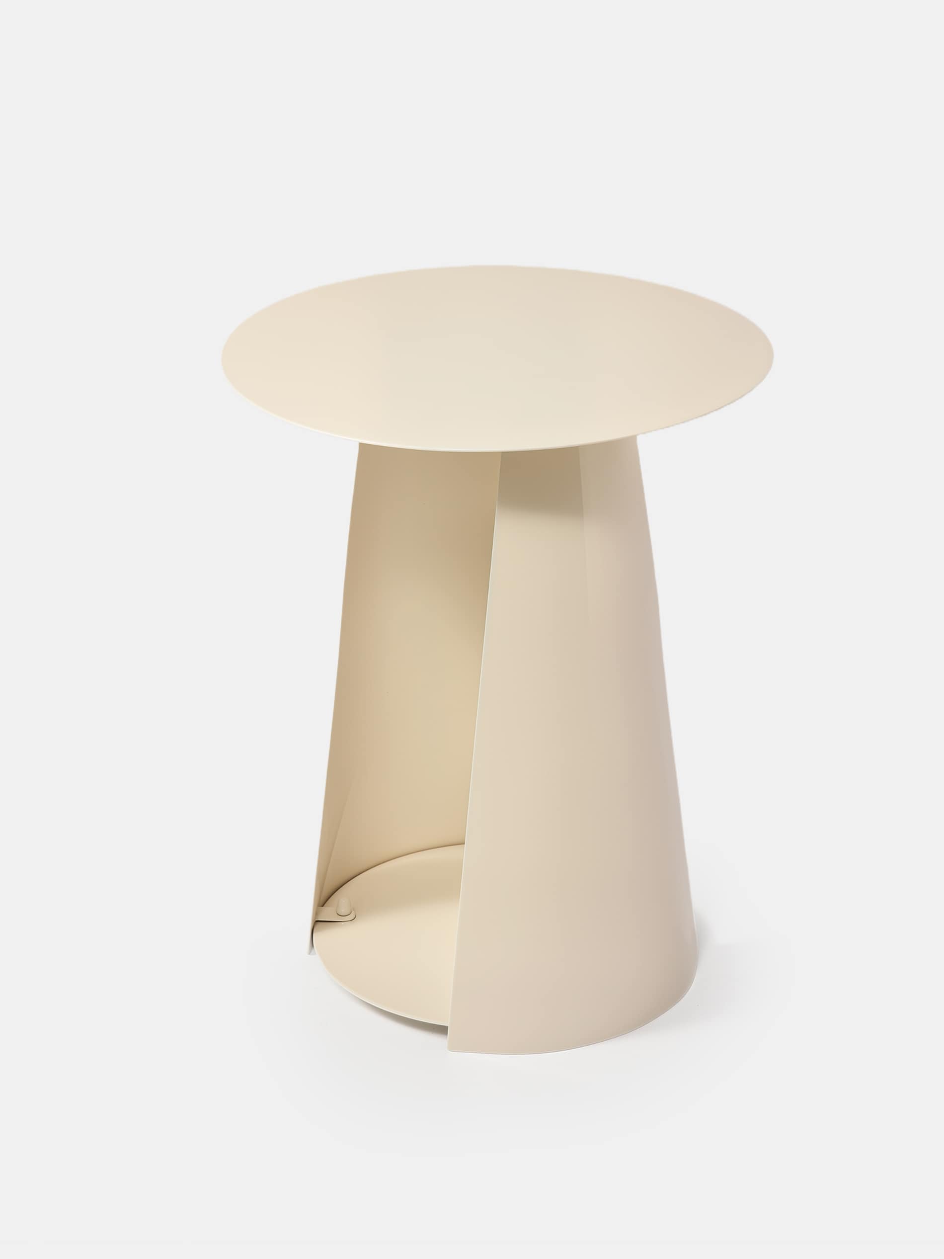 Sinsay - Μεταλλικό Τραπεζάκι - κρεμ φωτογραφία