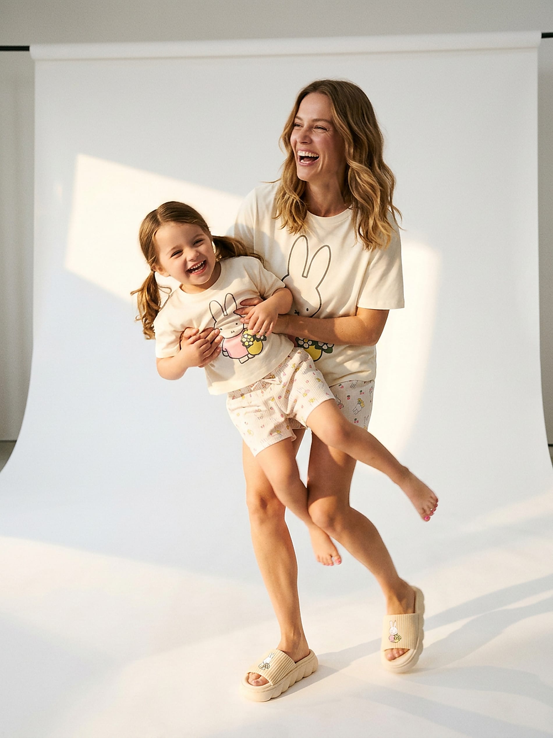 Sinsay - Bawełniana piżama dwuczęściowa z nadrukiem Miffy - biały