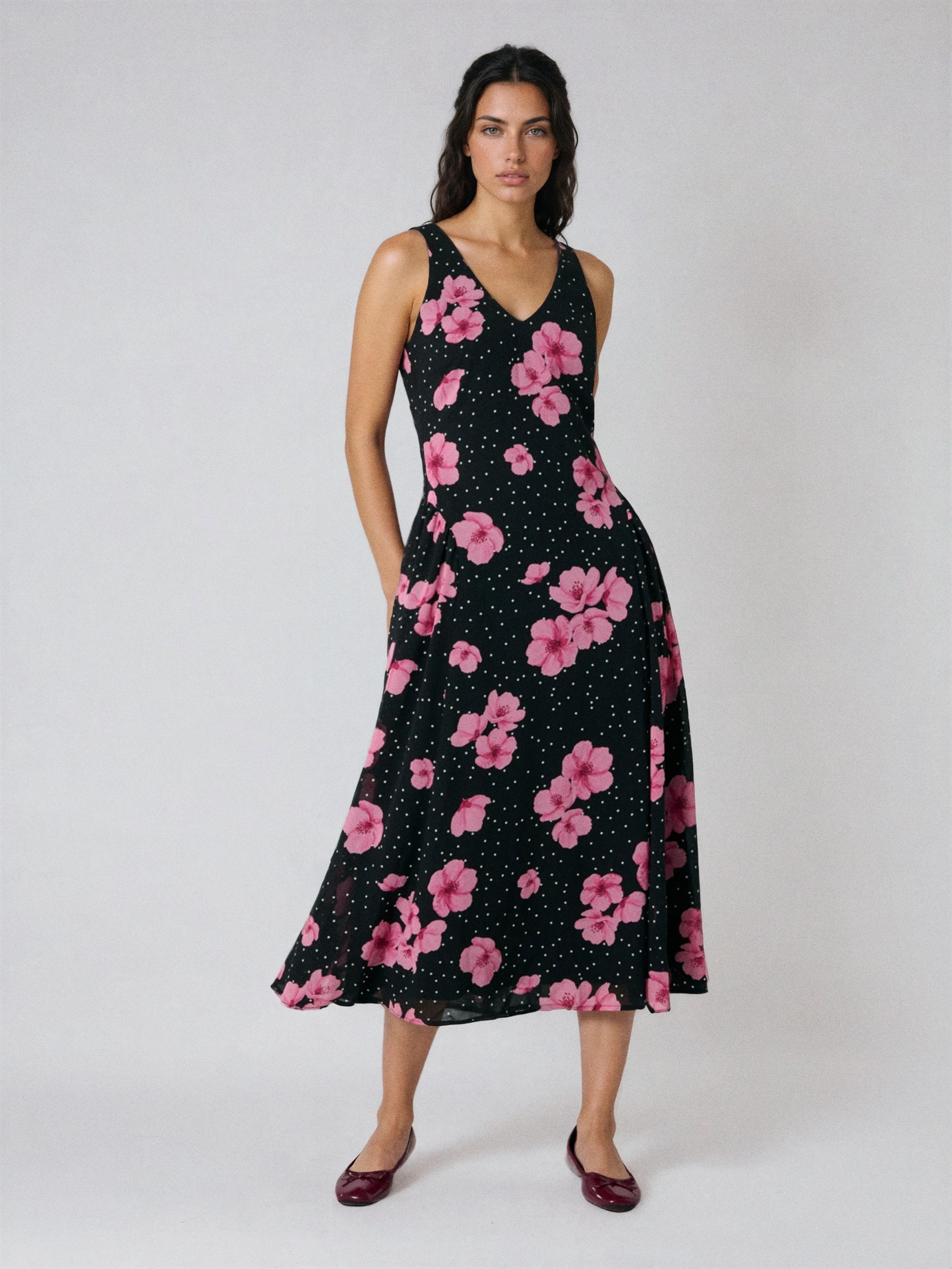 Sinsay - Sukienka midi w kropki z nadrukiem kwiatowym - wielobarwny