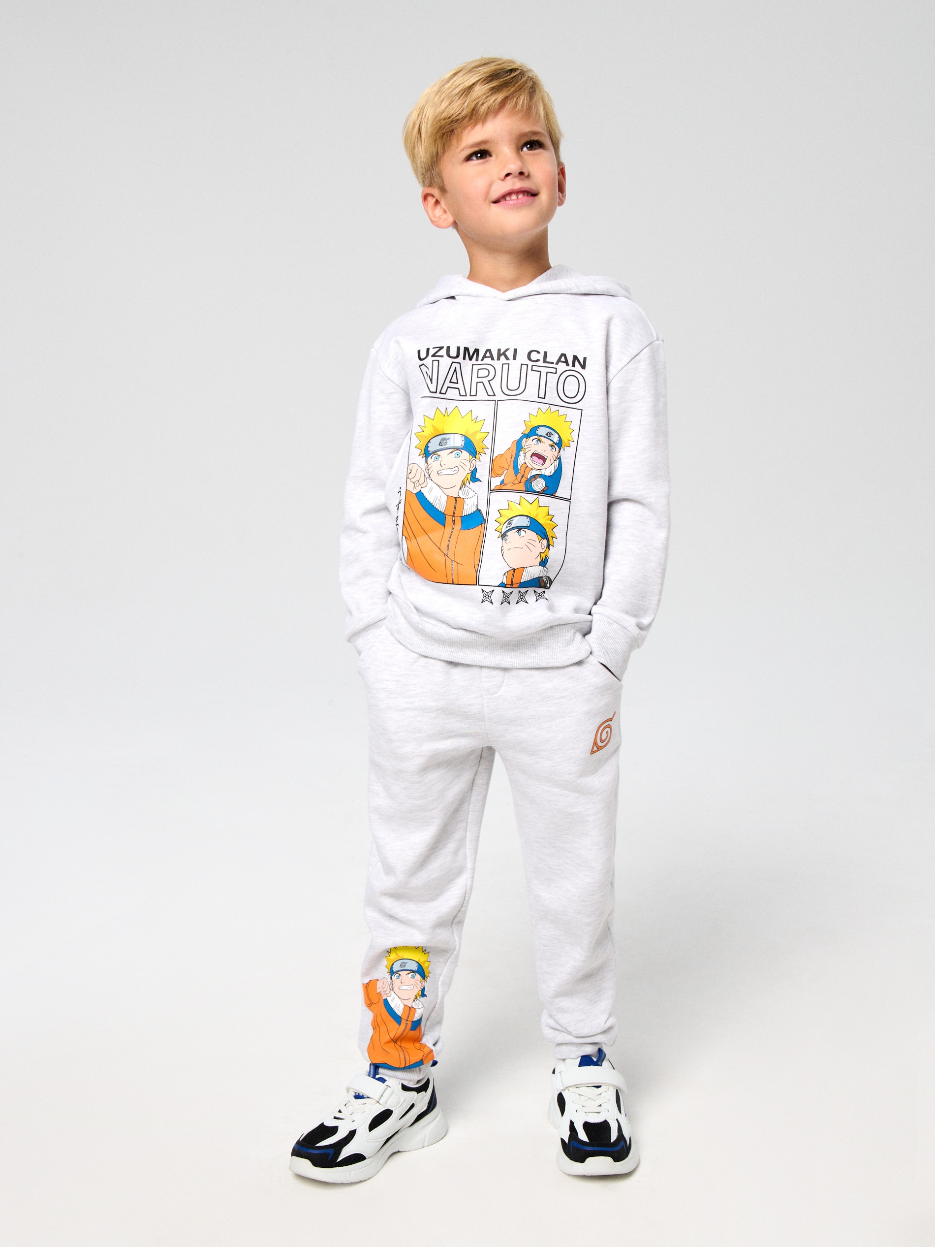 Sinsay - Spodnie dresowe z nadrukiem Naruto - szary