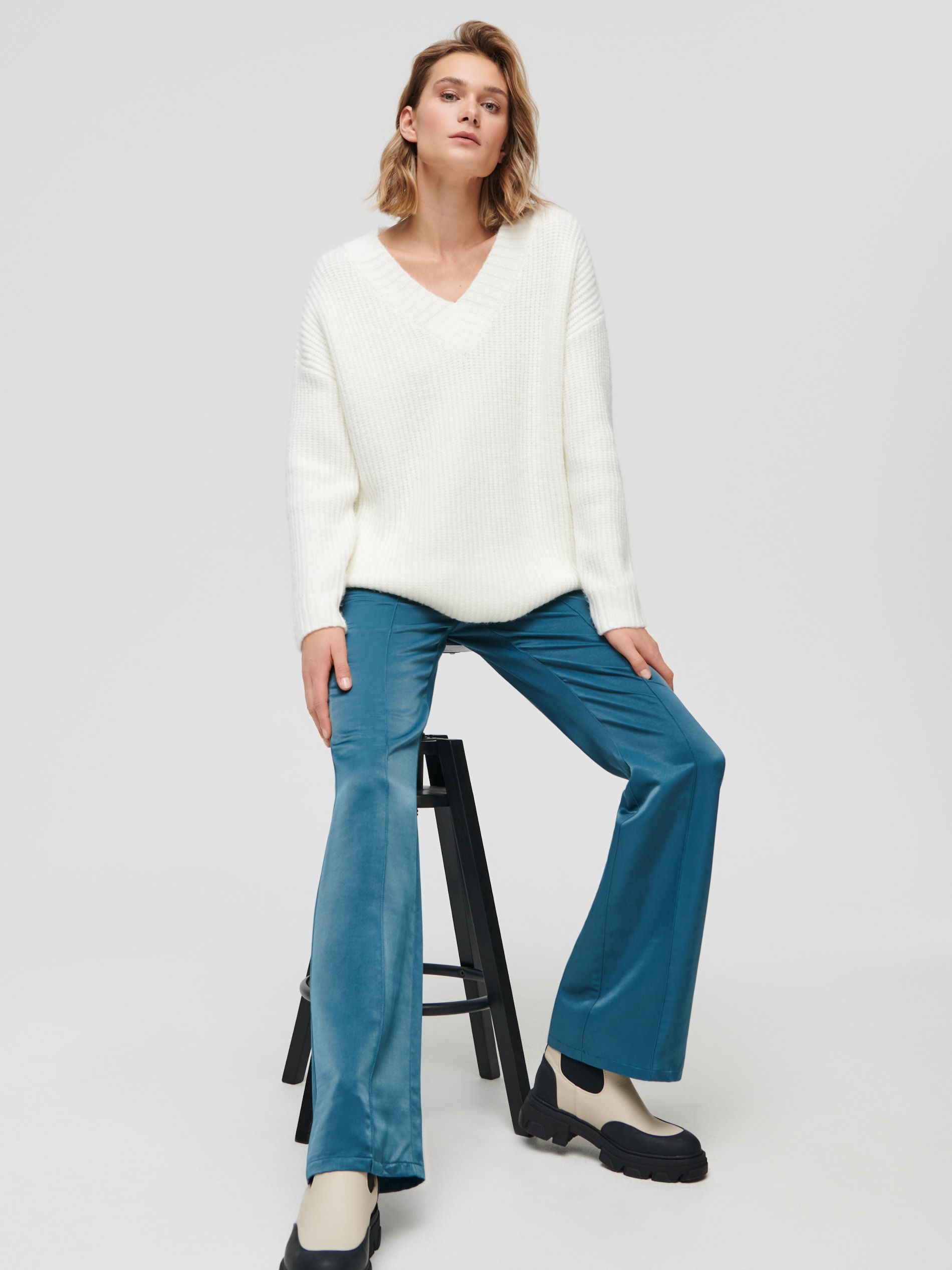Sinsay - Spodnie flare high waist - zielony