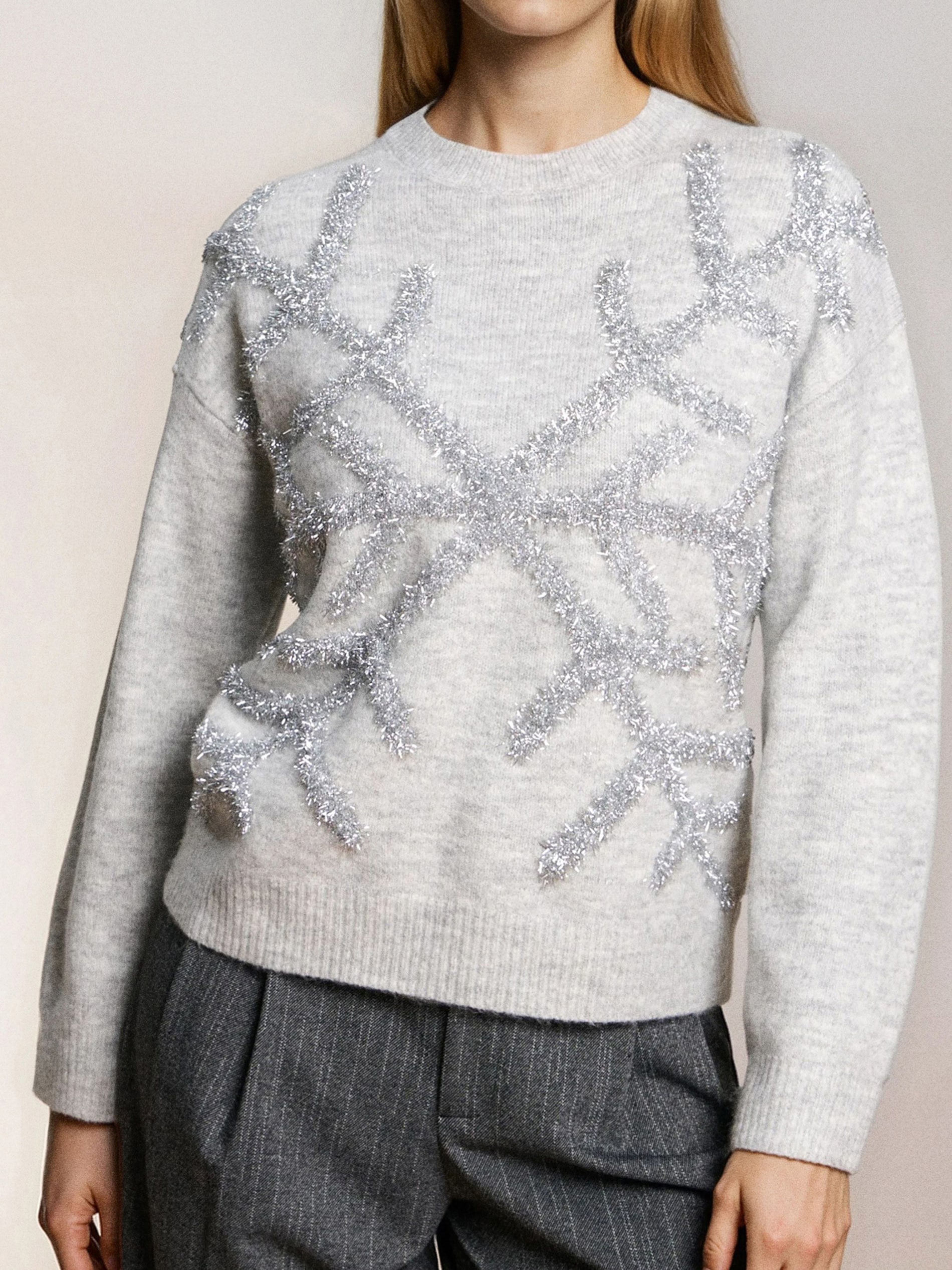 Sinsay - Πουλόβερ με χριστουγεννιάτικο σχέδιο - ανοιχτό γκρι φωτογραφία