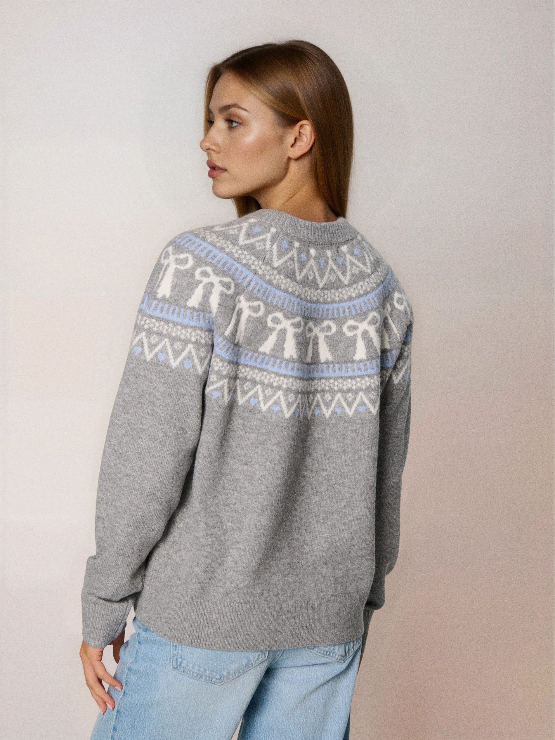 Sinsay - Πουλόβερ με χριστουγεννιάτικο σχέδιο, μείγμα μαλλιού - σκουρο γκρι φωτογραφία