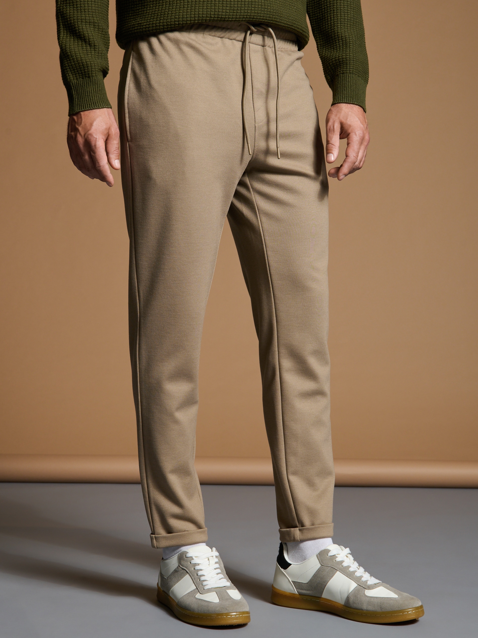 Sinsay - Pantaloni Jogger Slim Fit - Bej