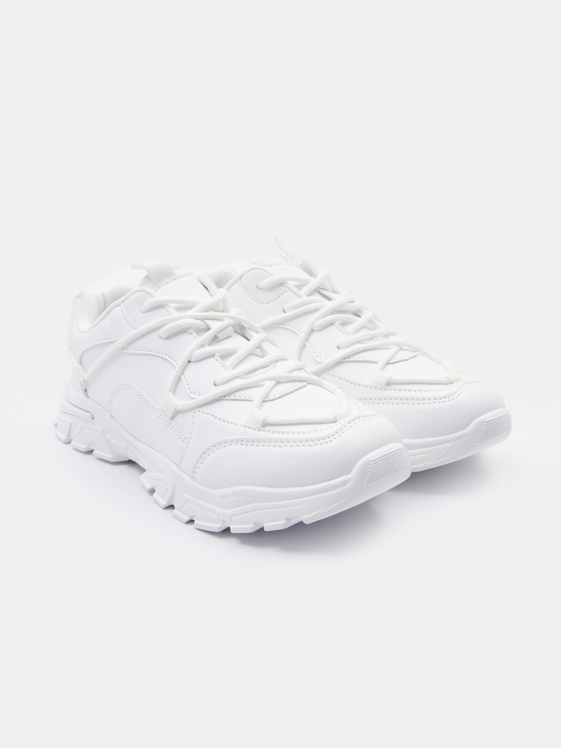 Sznurowane sneakersy z imitacji skóry