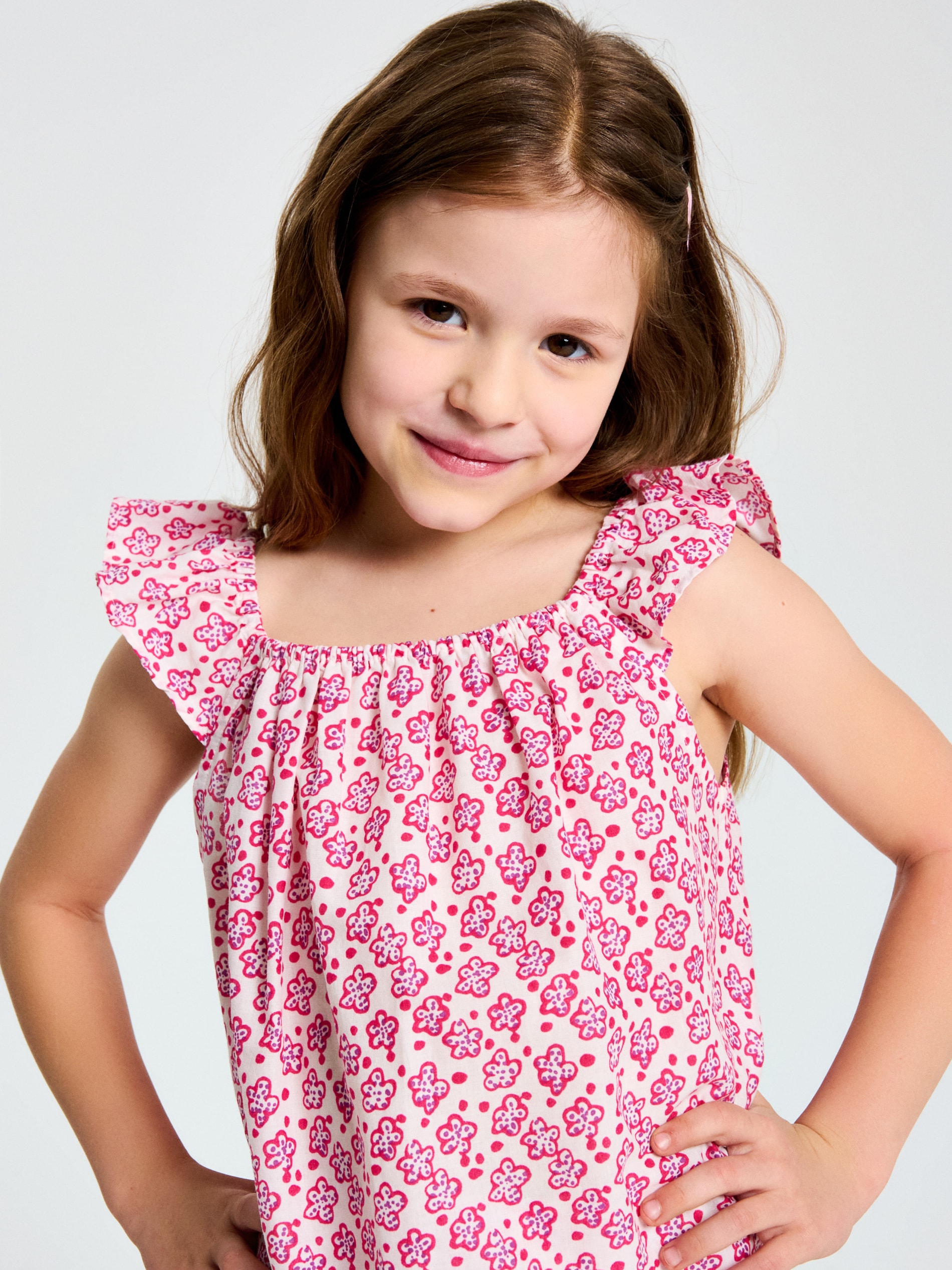 Sinsay - Luźna bluzka we wzór kwiatowy - wielobarwny