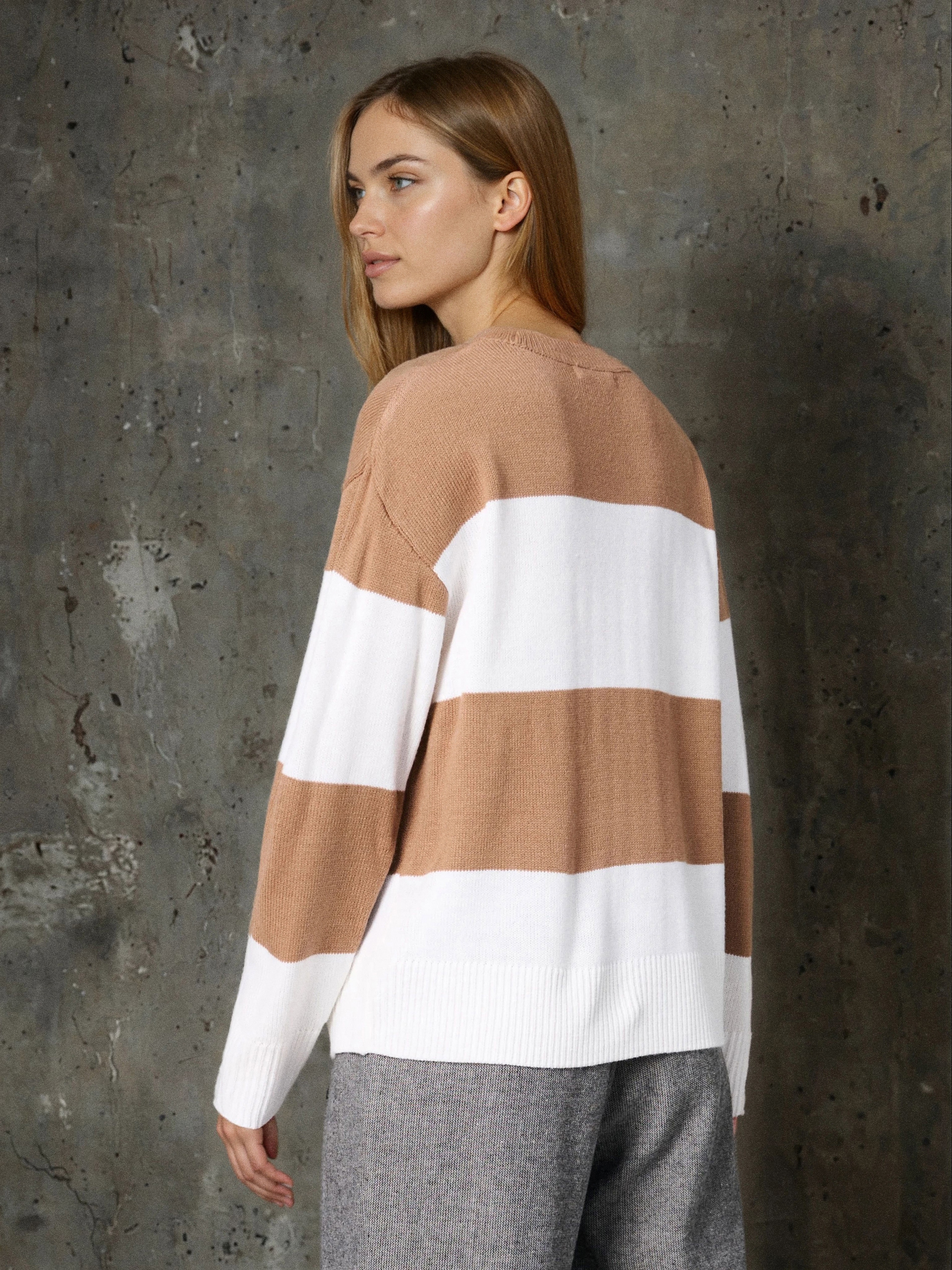 Sinsay - Ριγέ πουλόβερ - χρυσο-καφε φωτογραφία