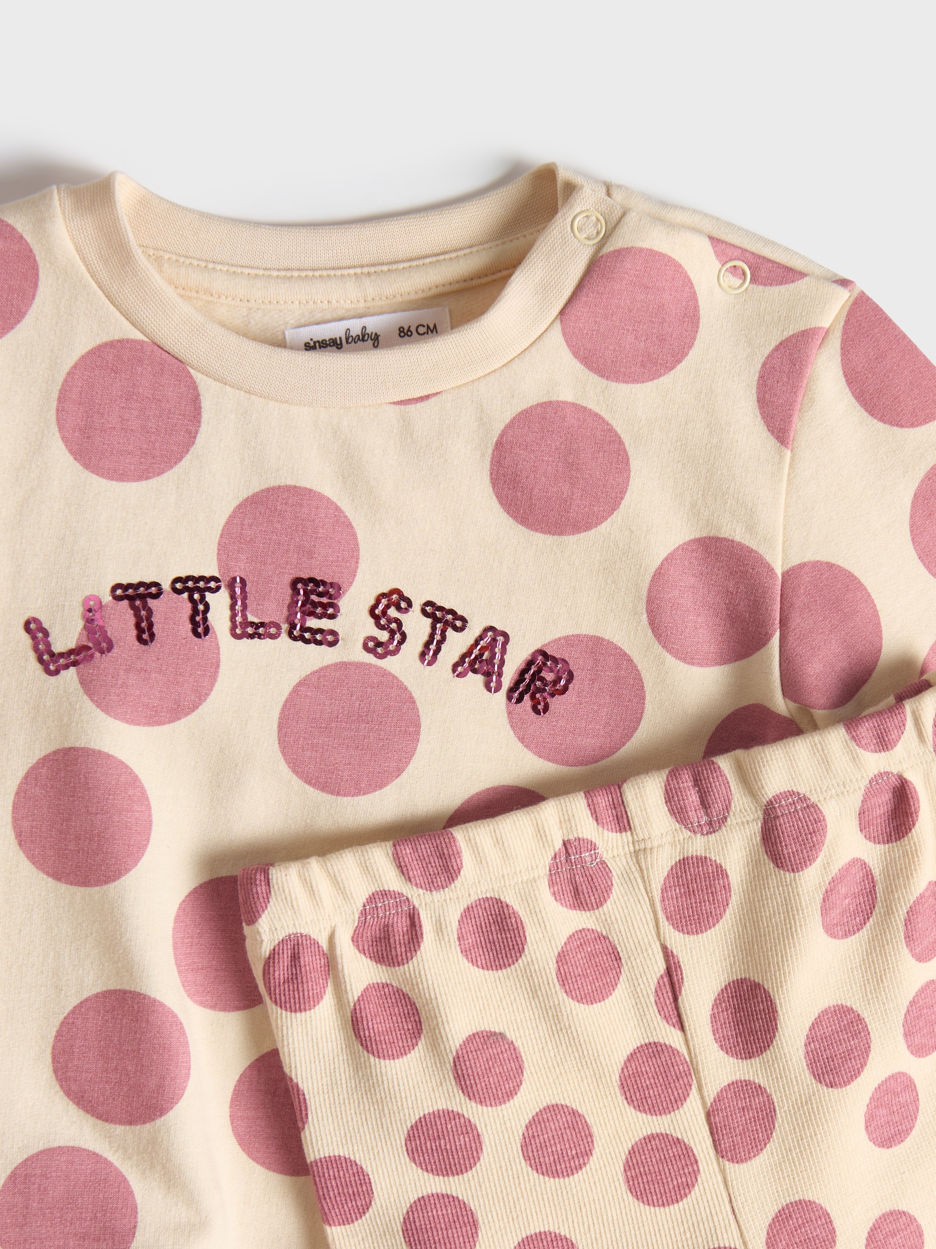 Sinsay - Σετ με φούτερ και παντελόνι - κρεμ φωτογραφία