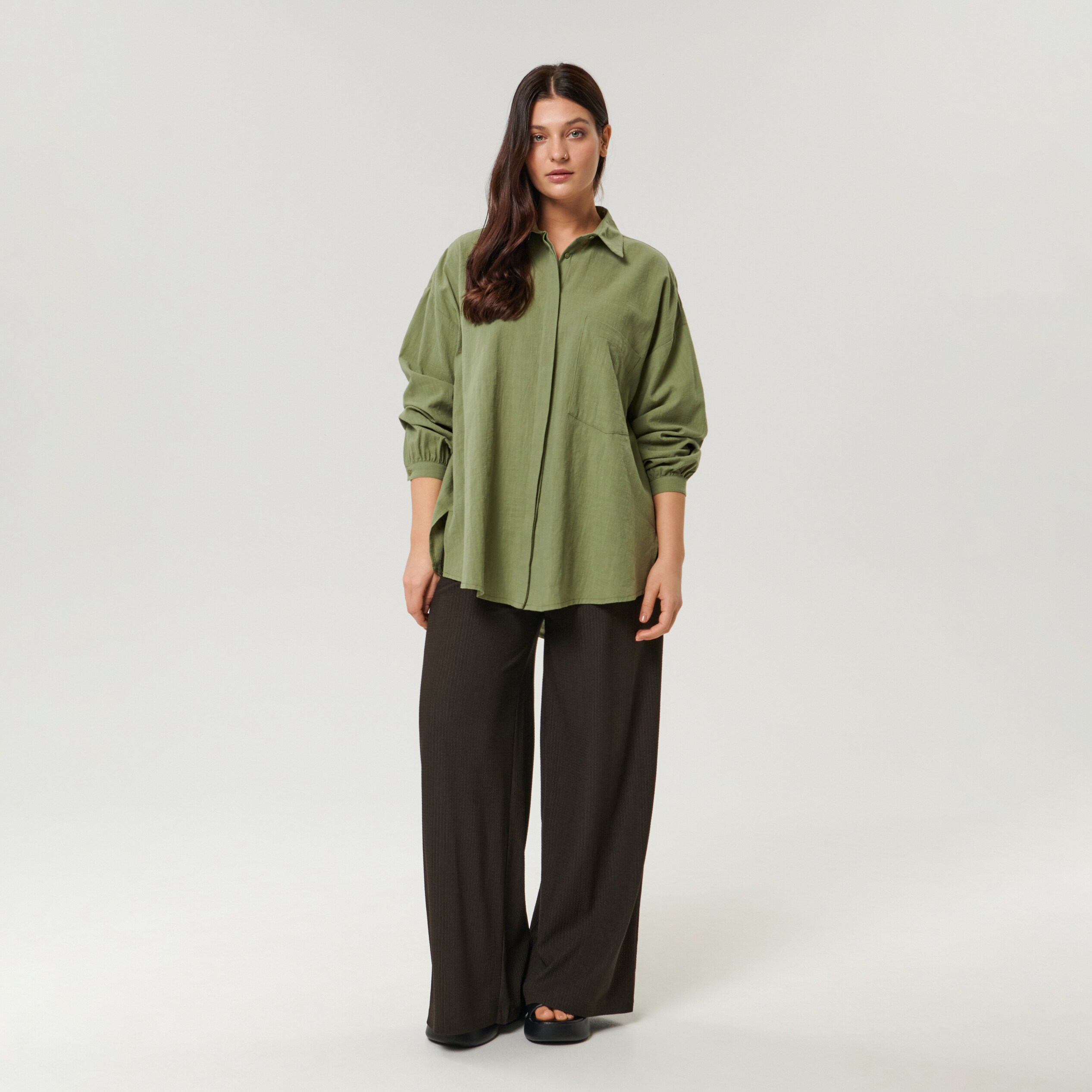 Sinsay – Pantaloni high waist loose – Maro All imagine noua
